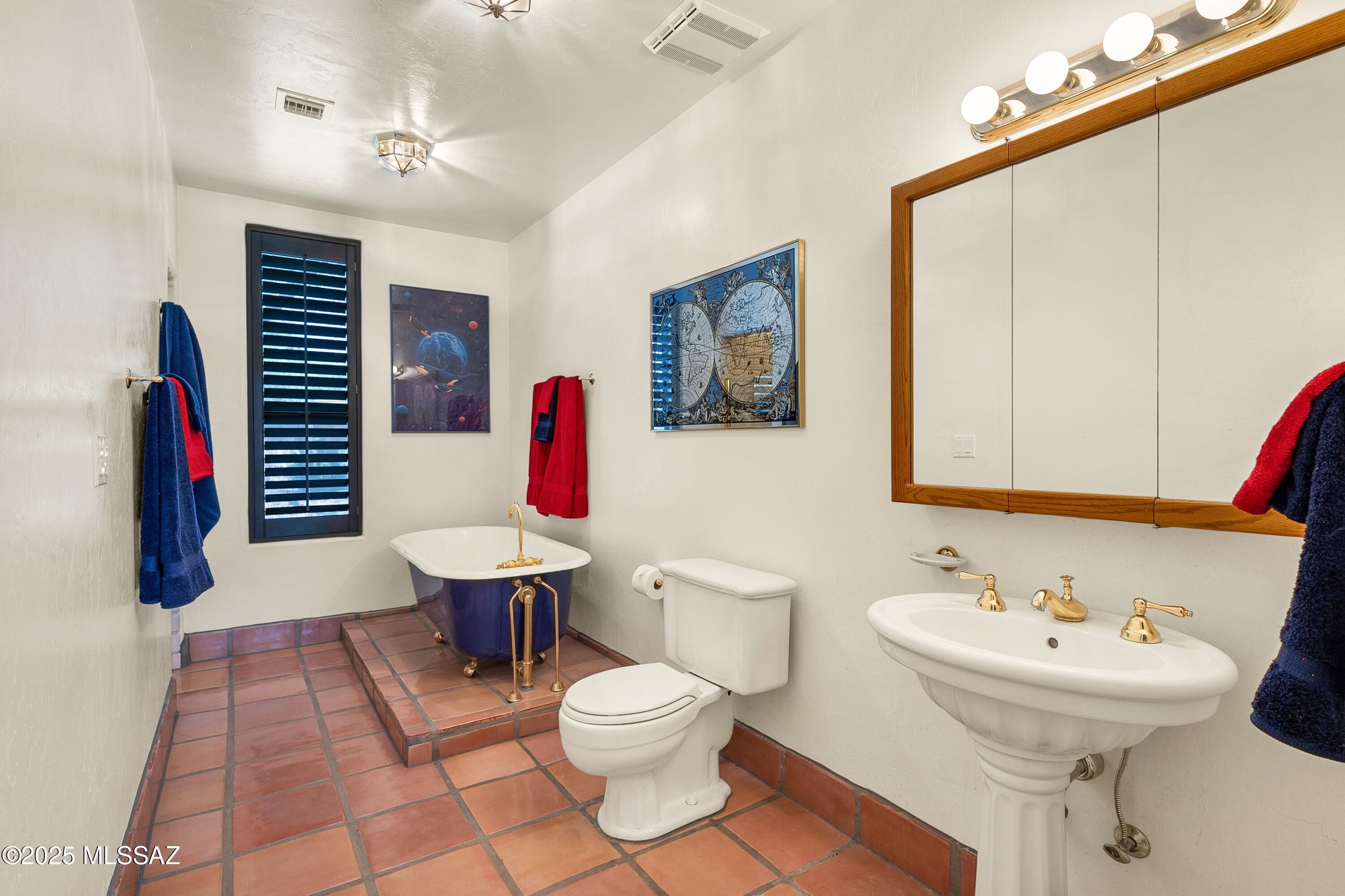 12513 E Jeffers Place