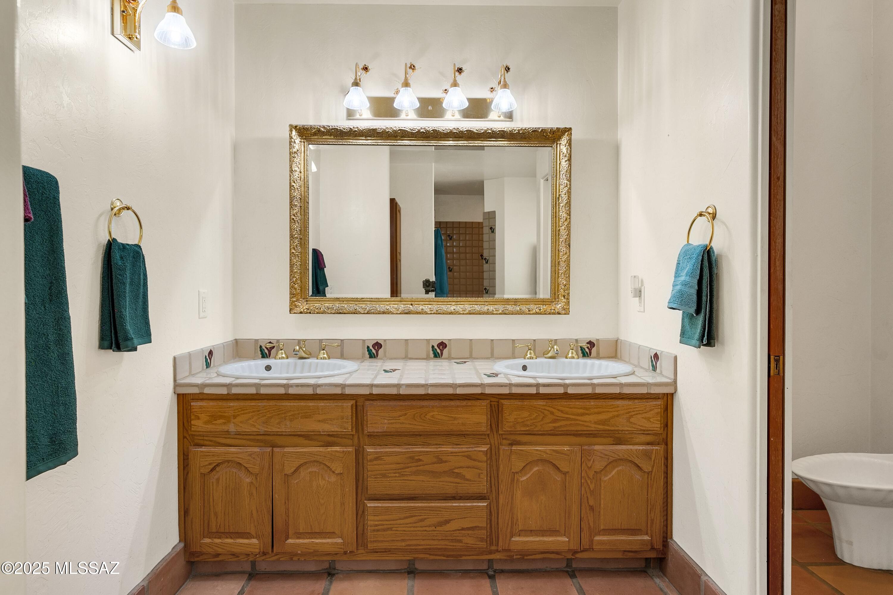 12513 E Jeffers Place