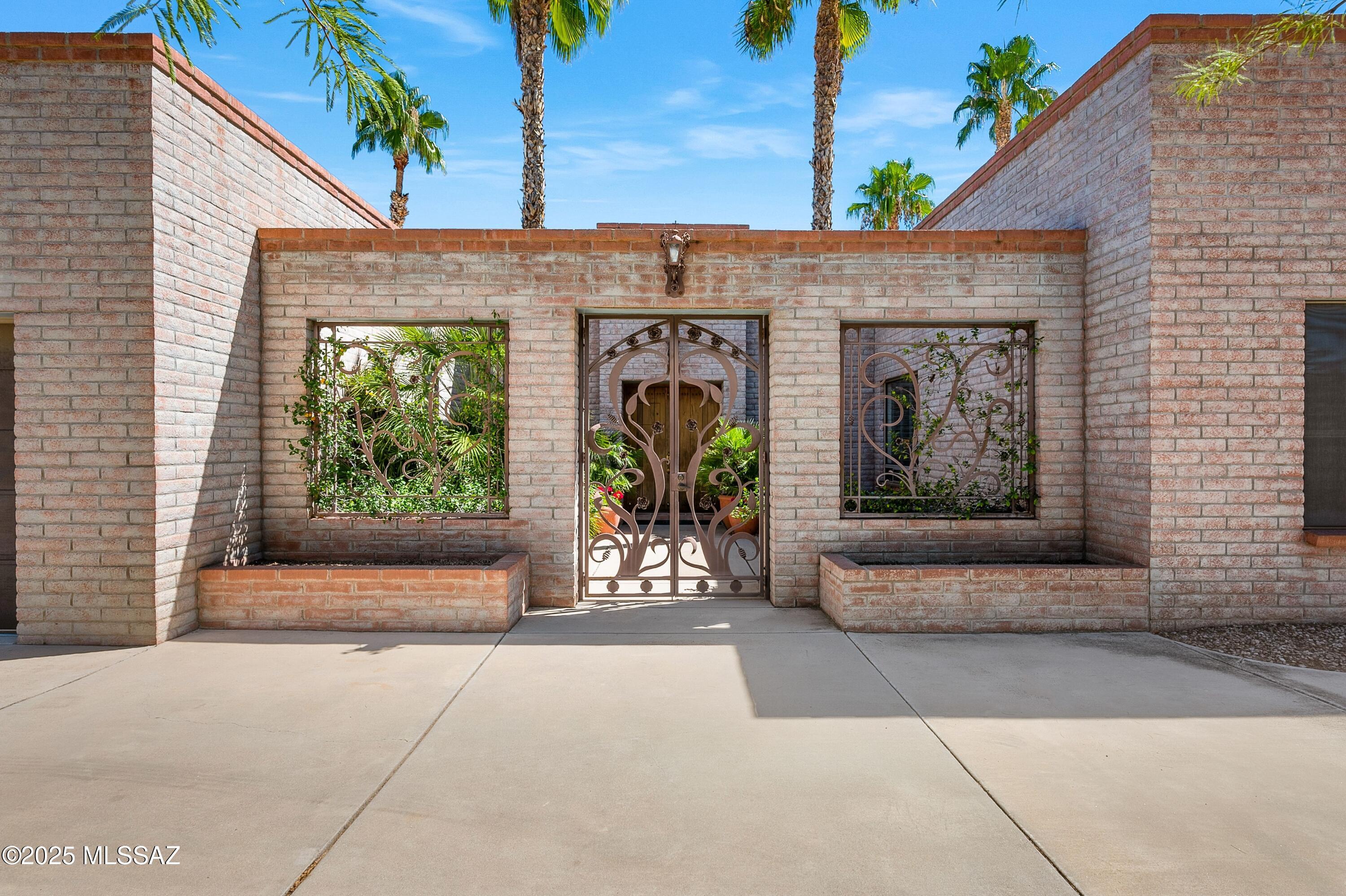 12513 E Jeffers Place