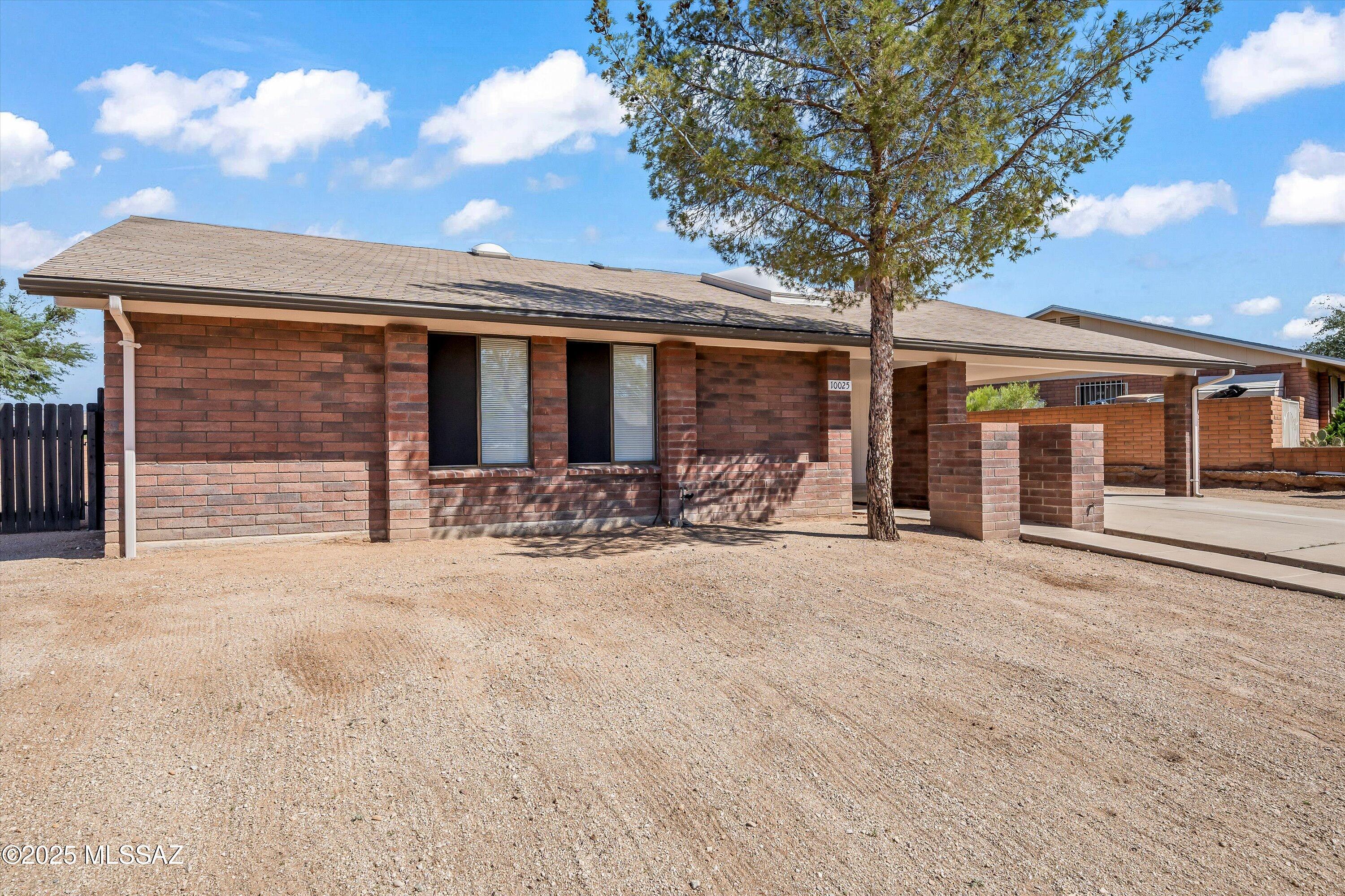 10025 E Eric Alan Place