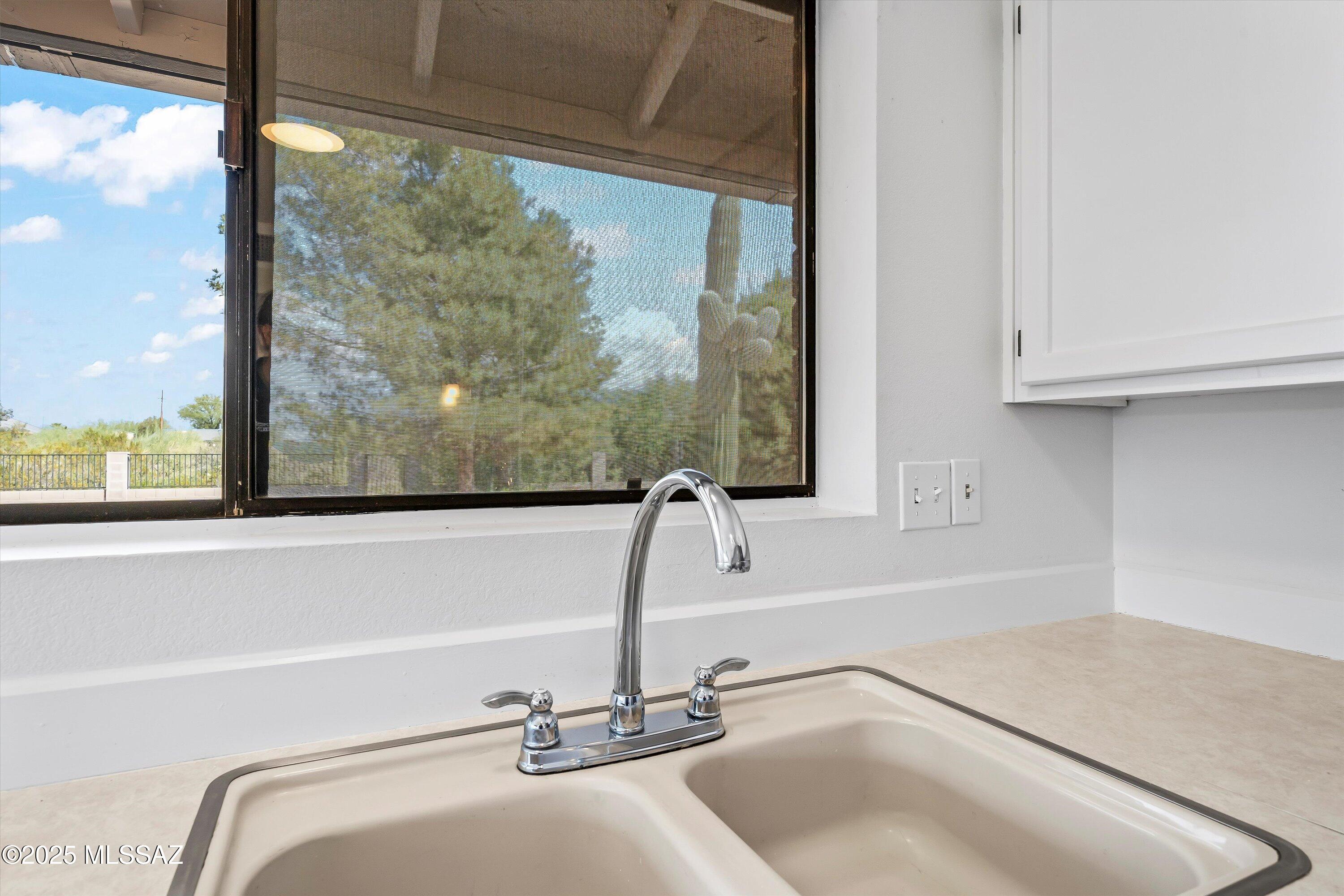 10025 E Eric Alan Place