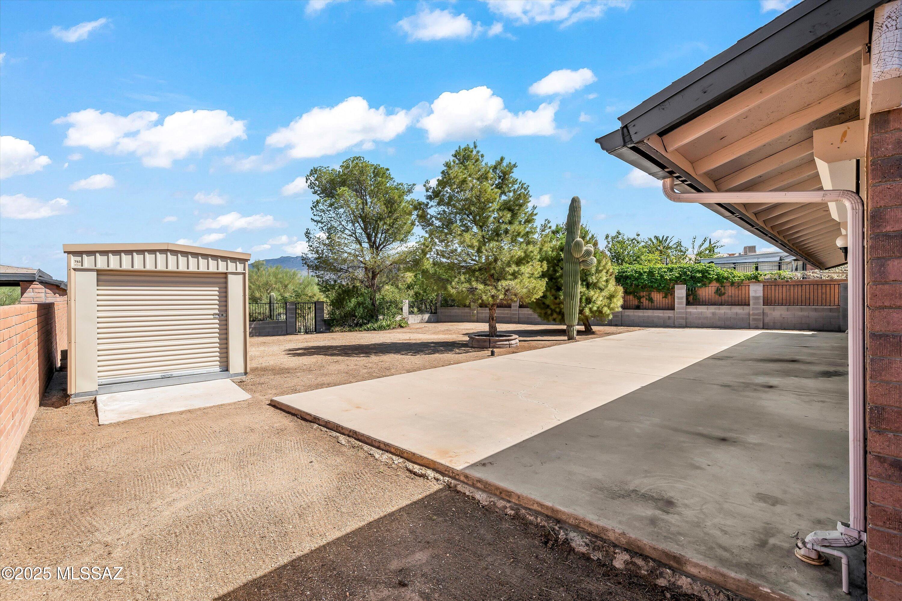 10025 E Eric Alan Place