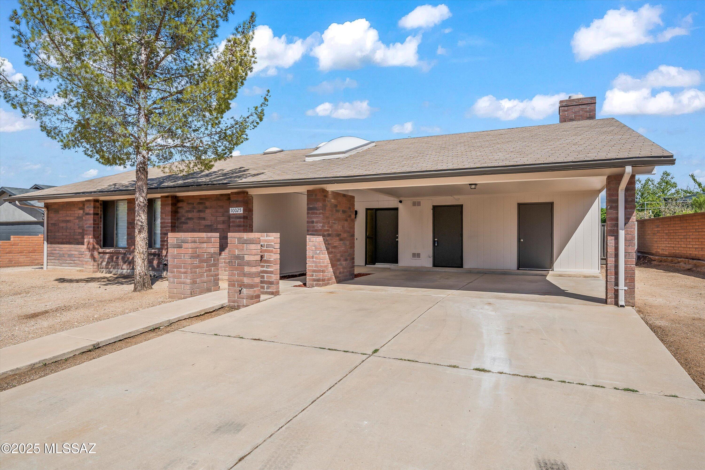 10025 E Eric Alan Place