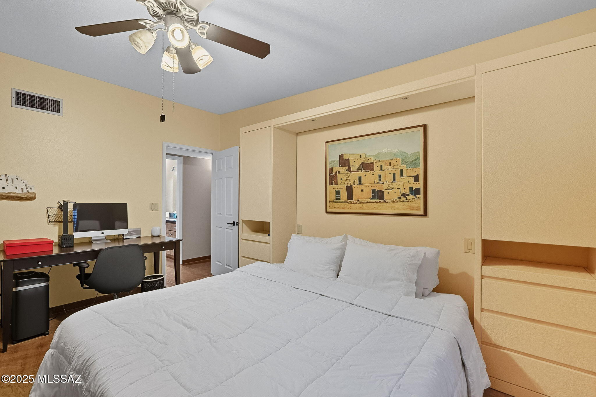 5011 N Grey Mountain Trail