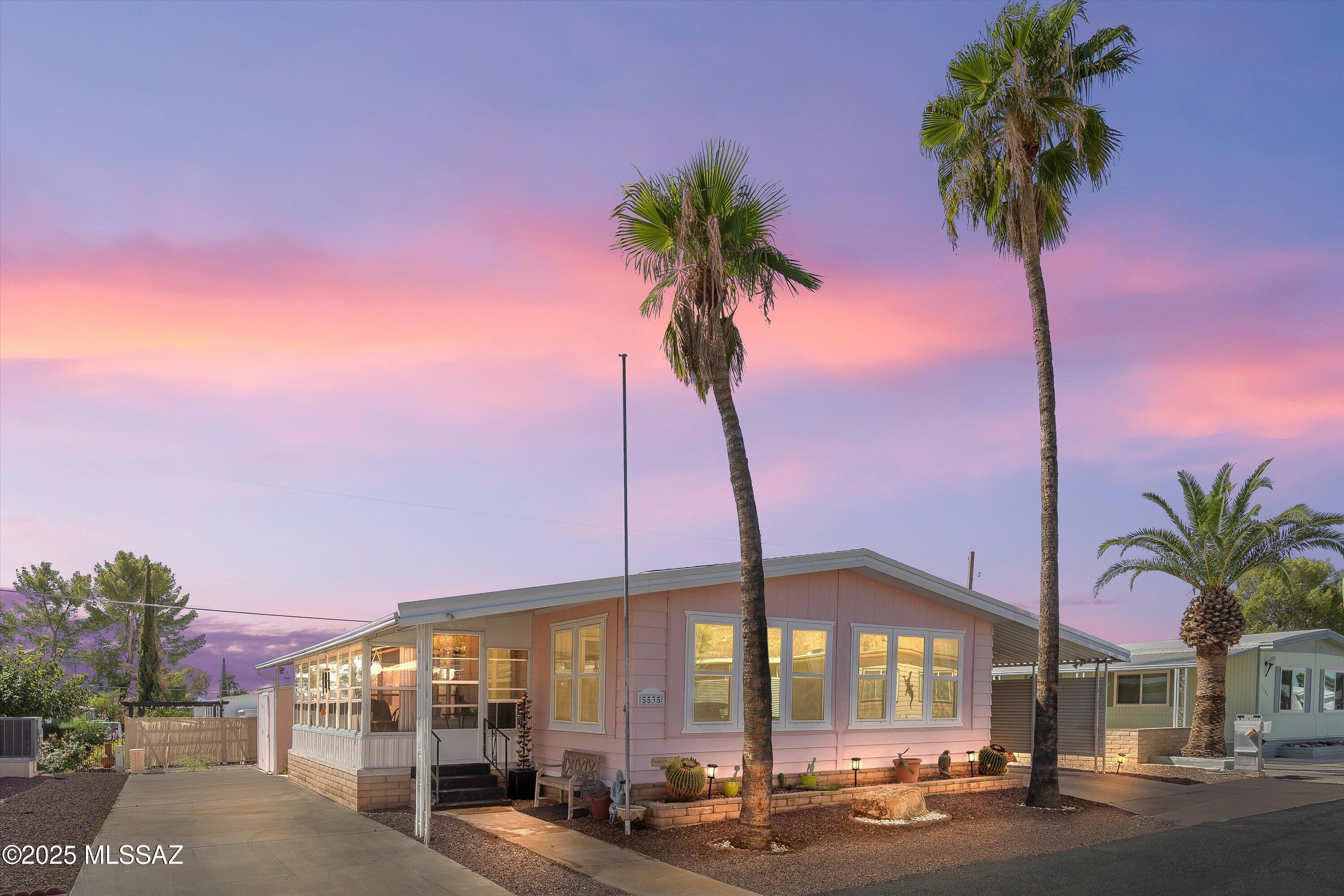 5535 W Flying W Street