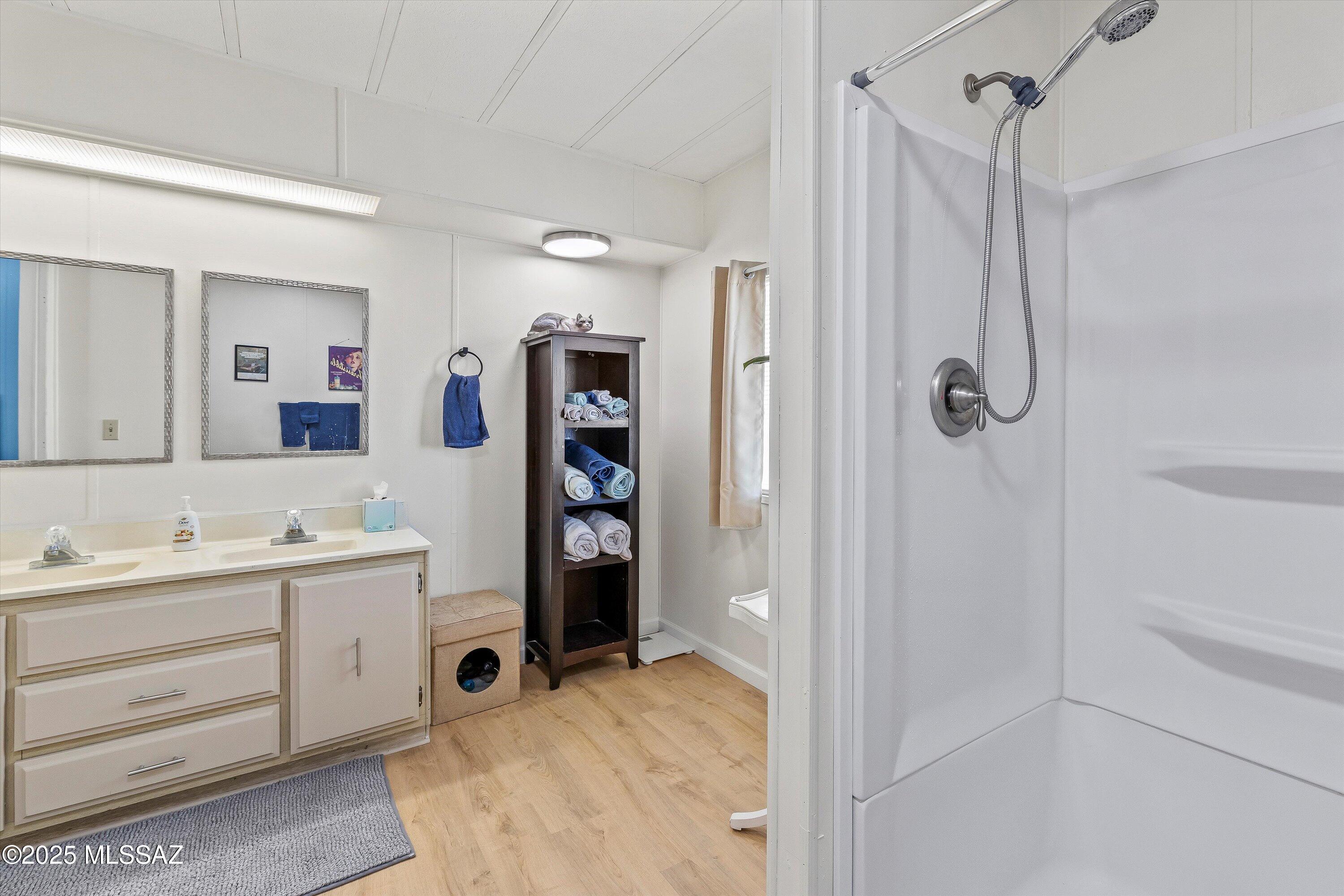 5535 W Flying W Street