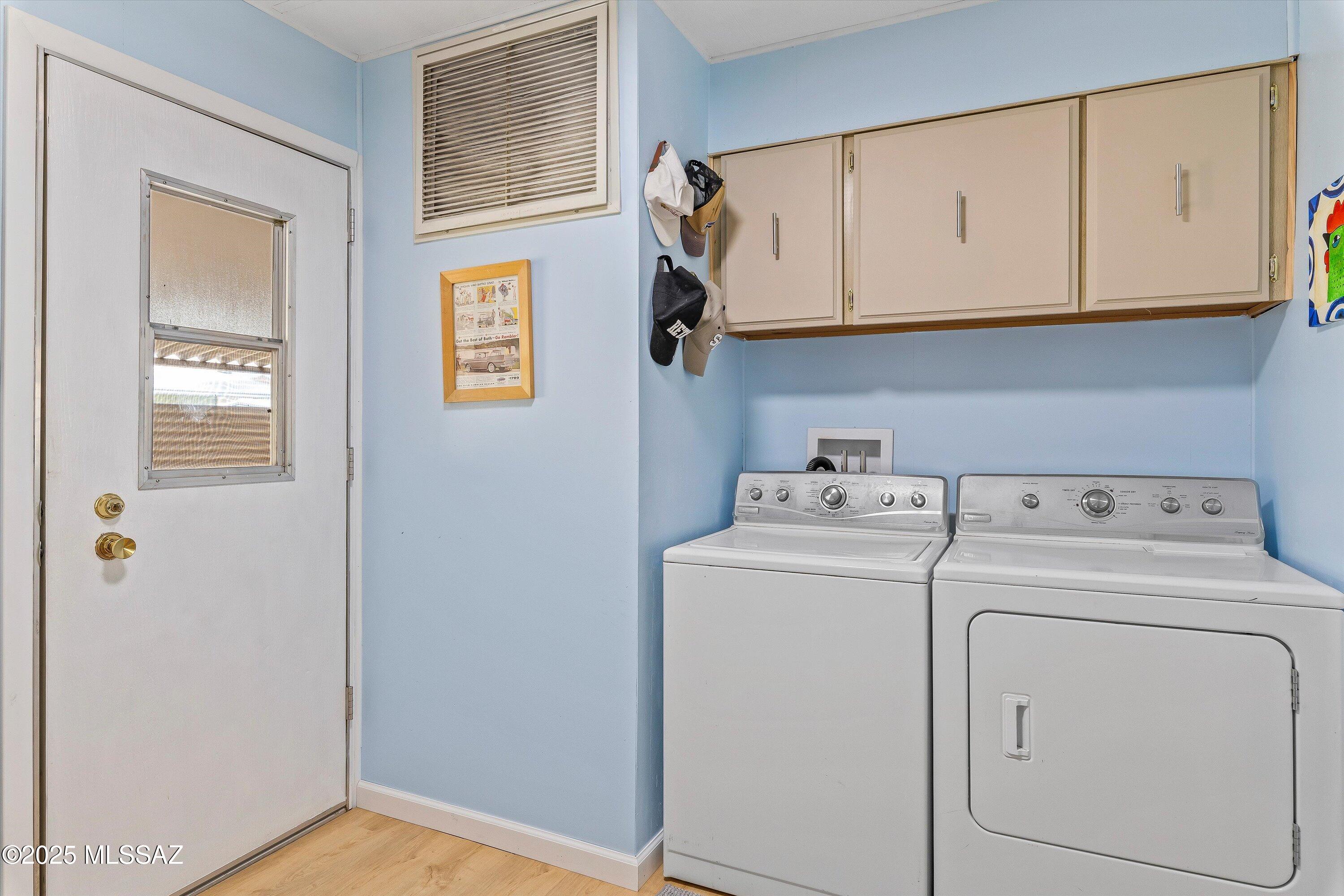 5535 W Flying W Street