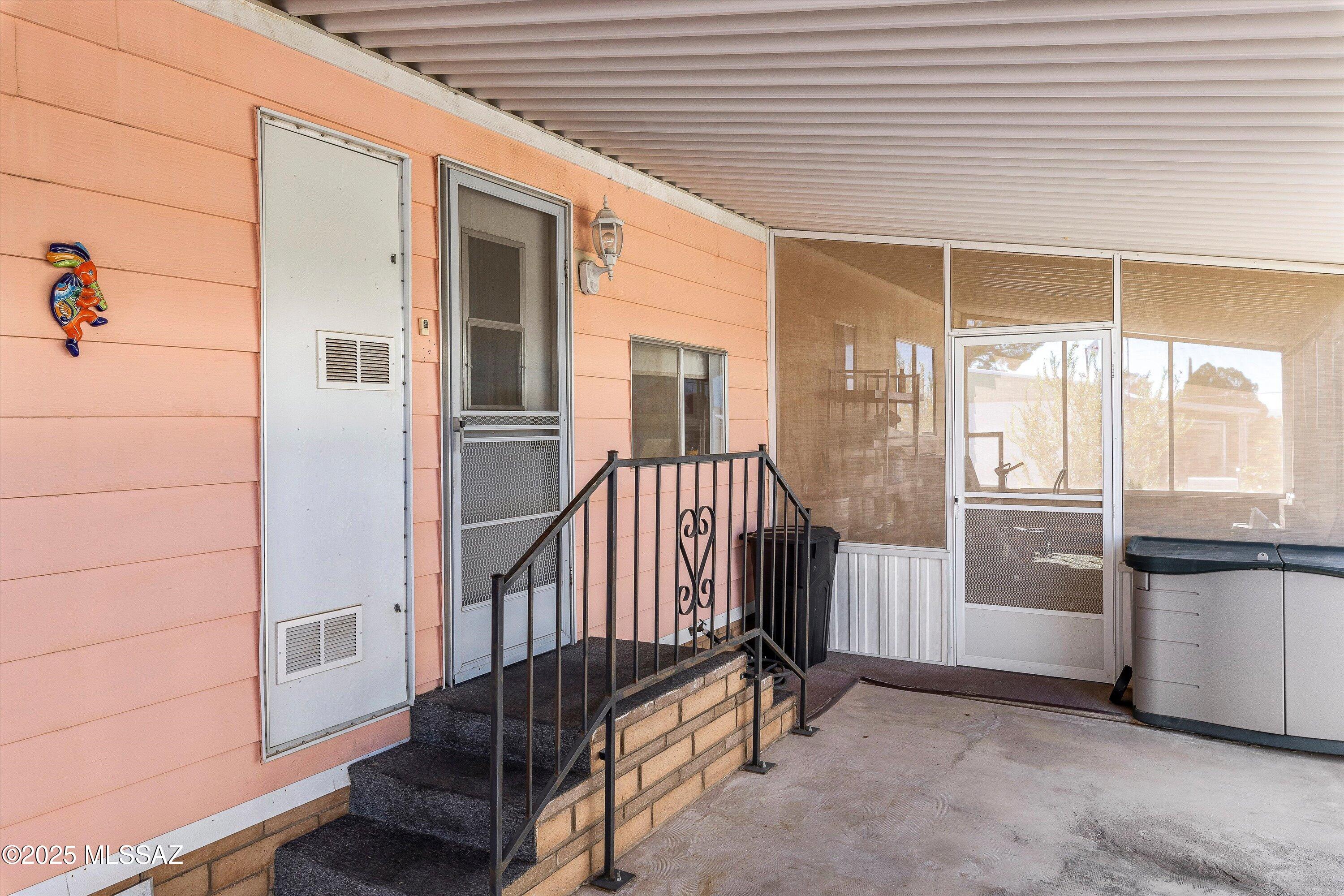 5535 W Flying W Street