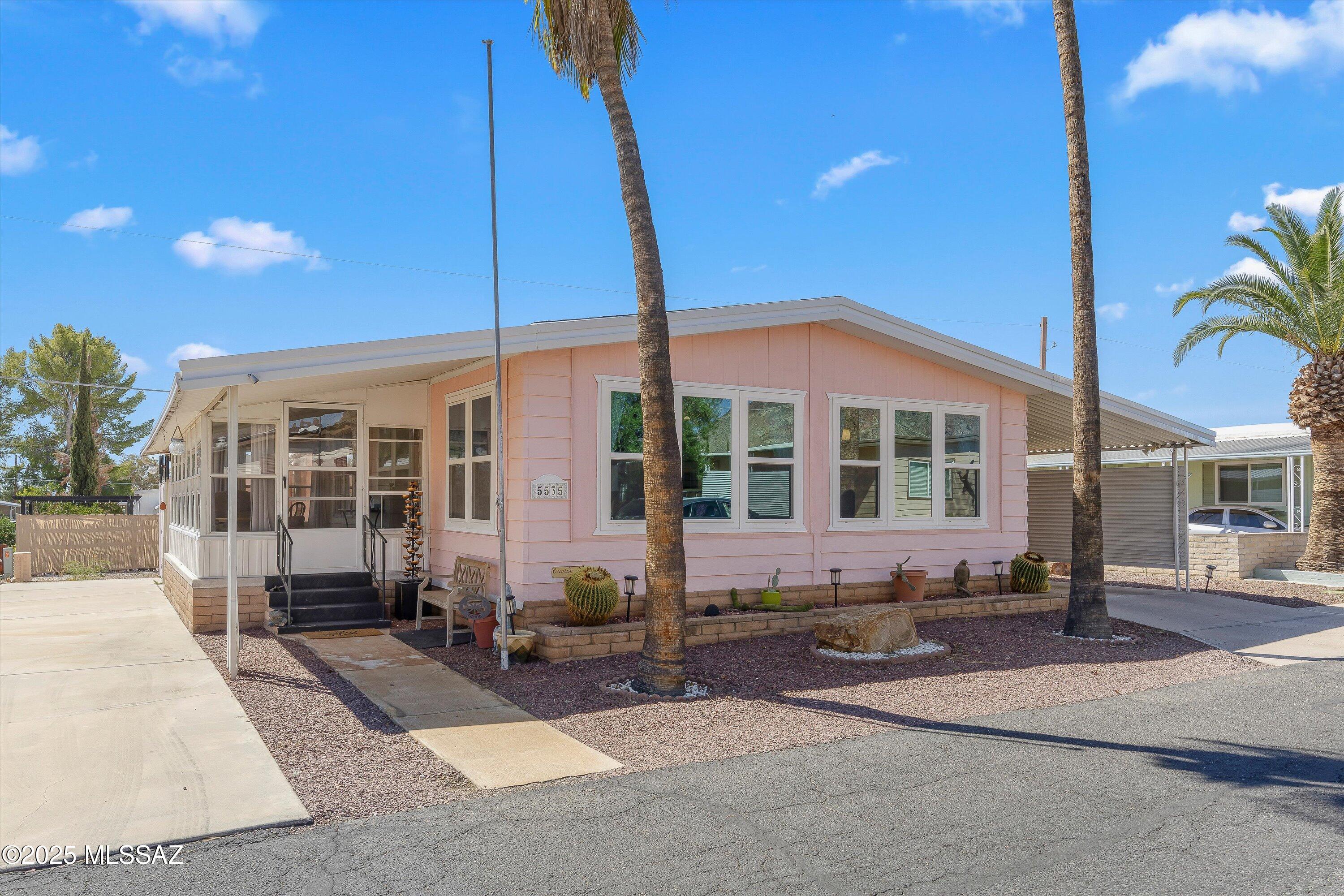 5535 W Flying W Street