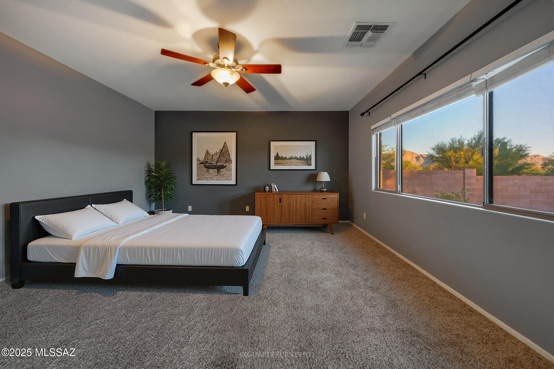 1419 W Red Creek Drive