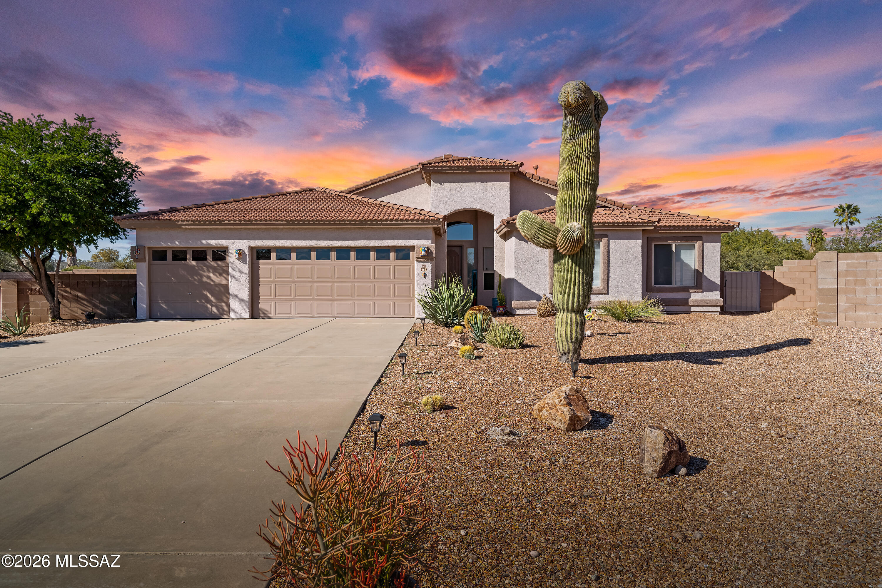 4758 S Placita Rumba