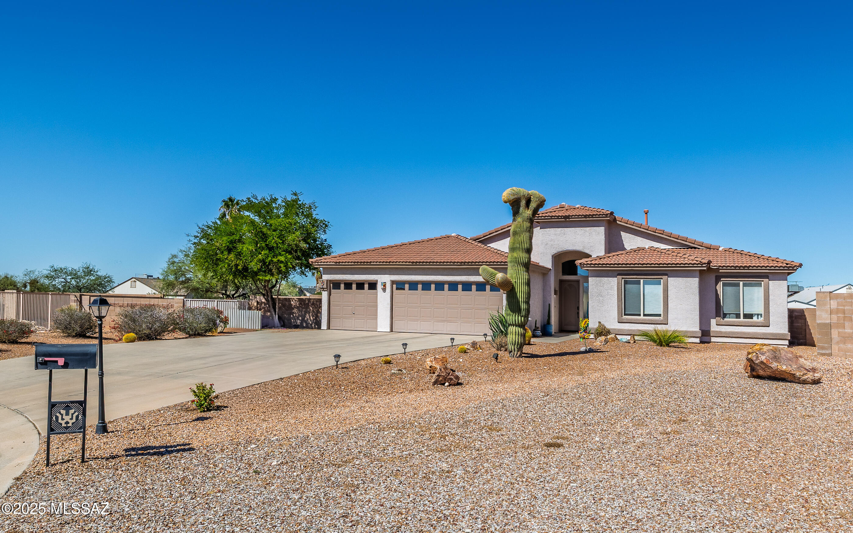 4758 S Placita Rumba