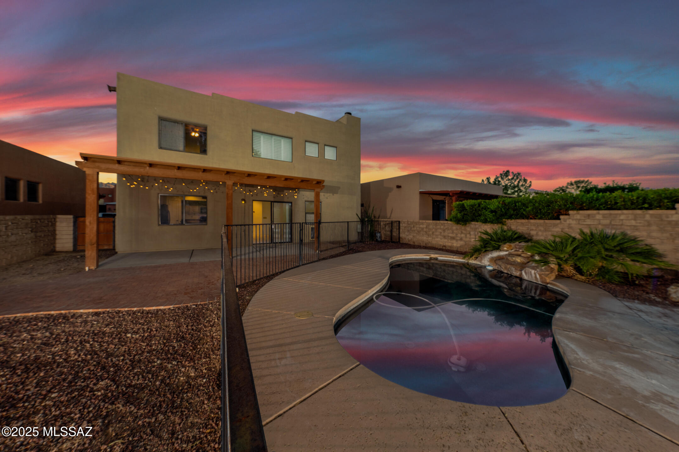 8786 E Corte Caida Del Sol