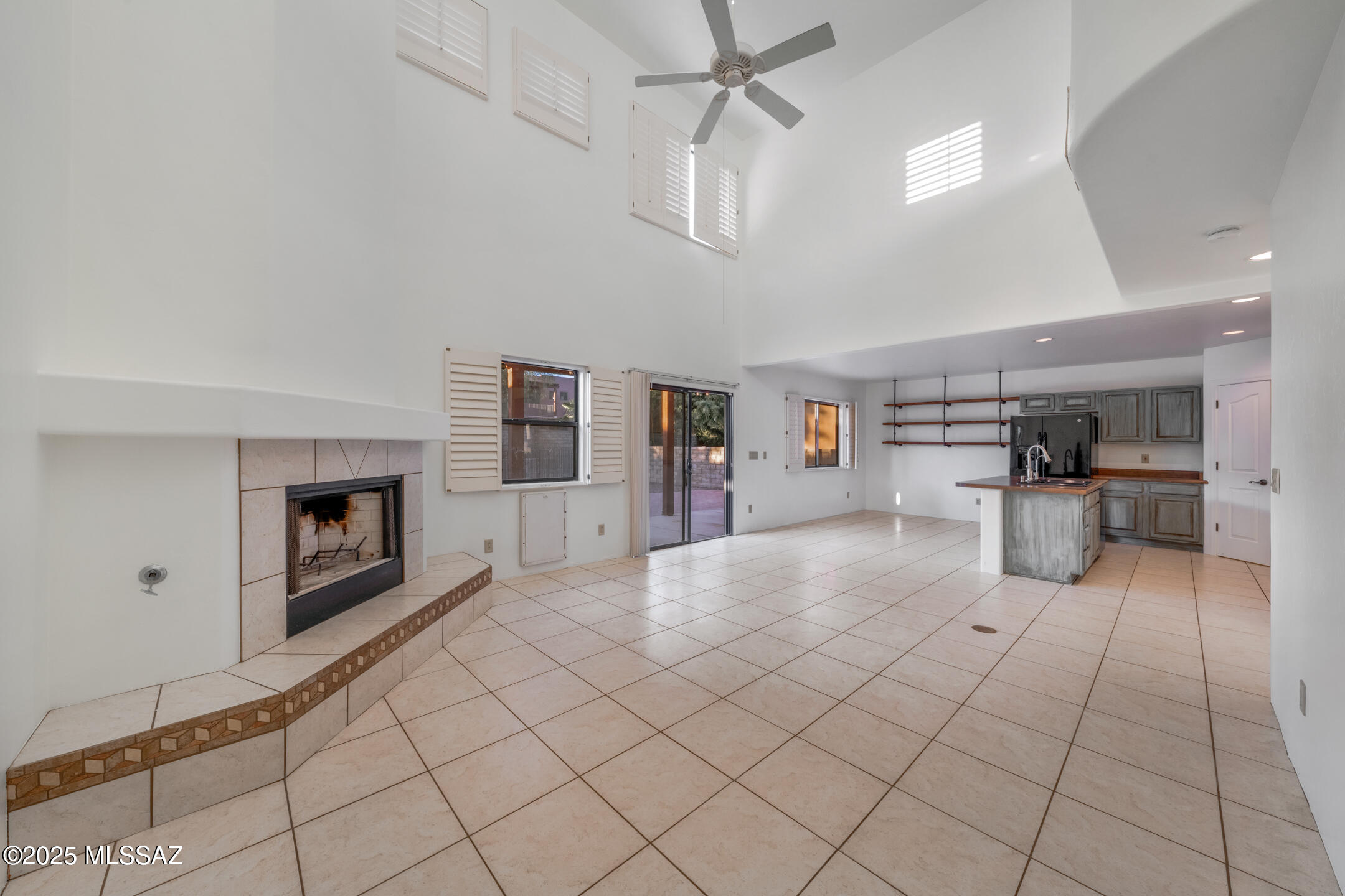 8786 E Corte Caida Del Sol