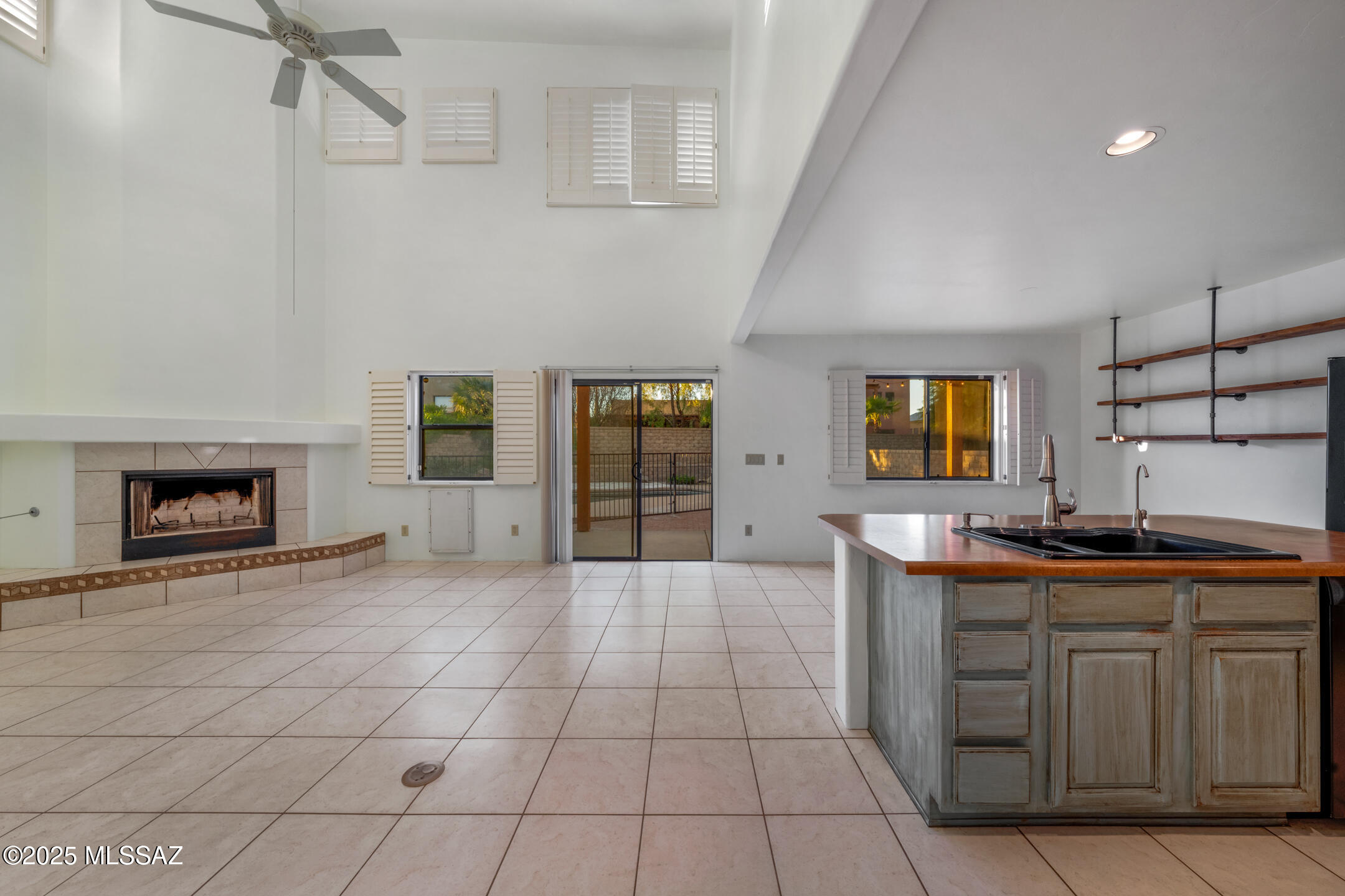 8786 E Corte Caida Del Sol