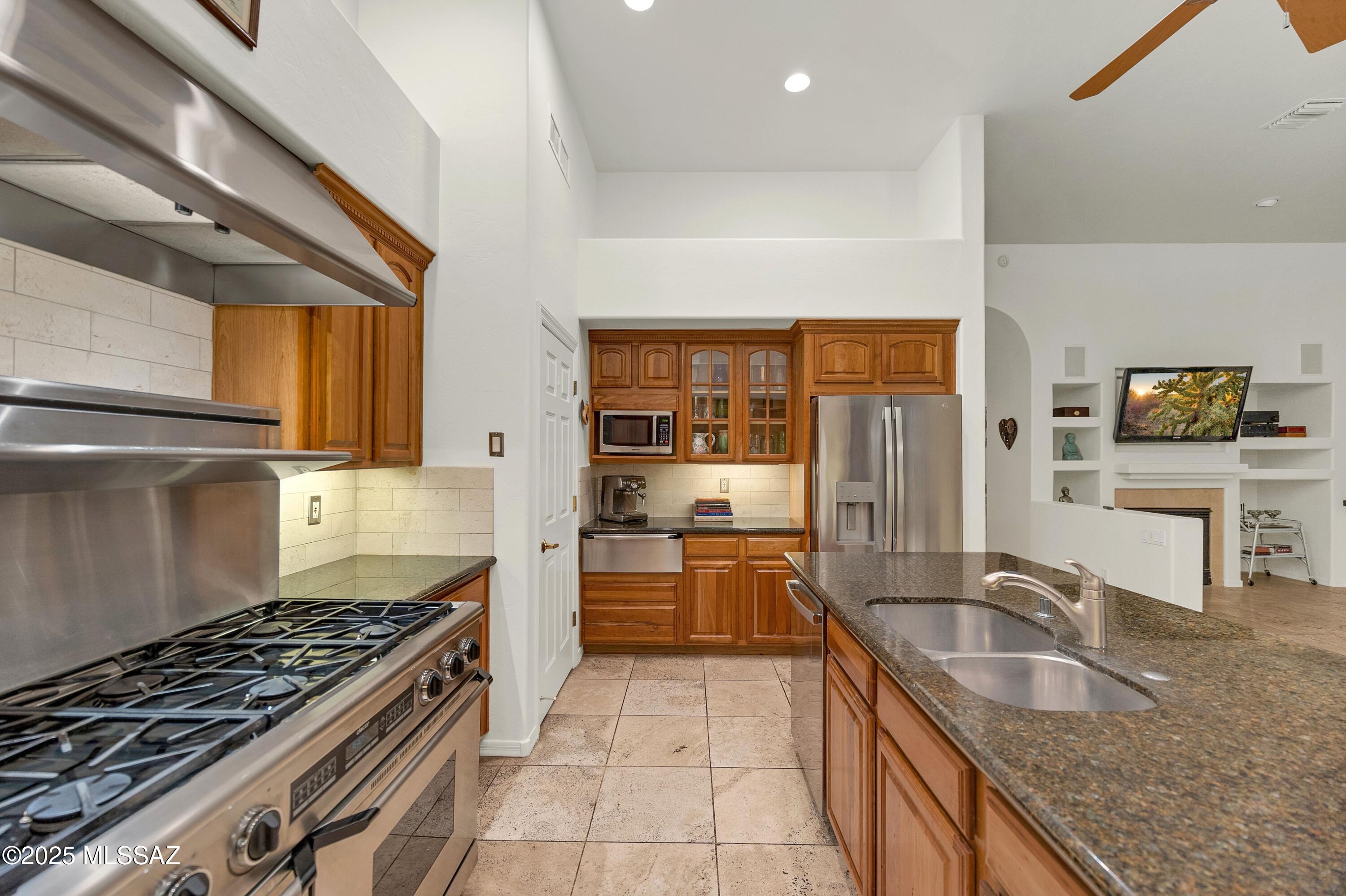 12362 E Goldpan Place