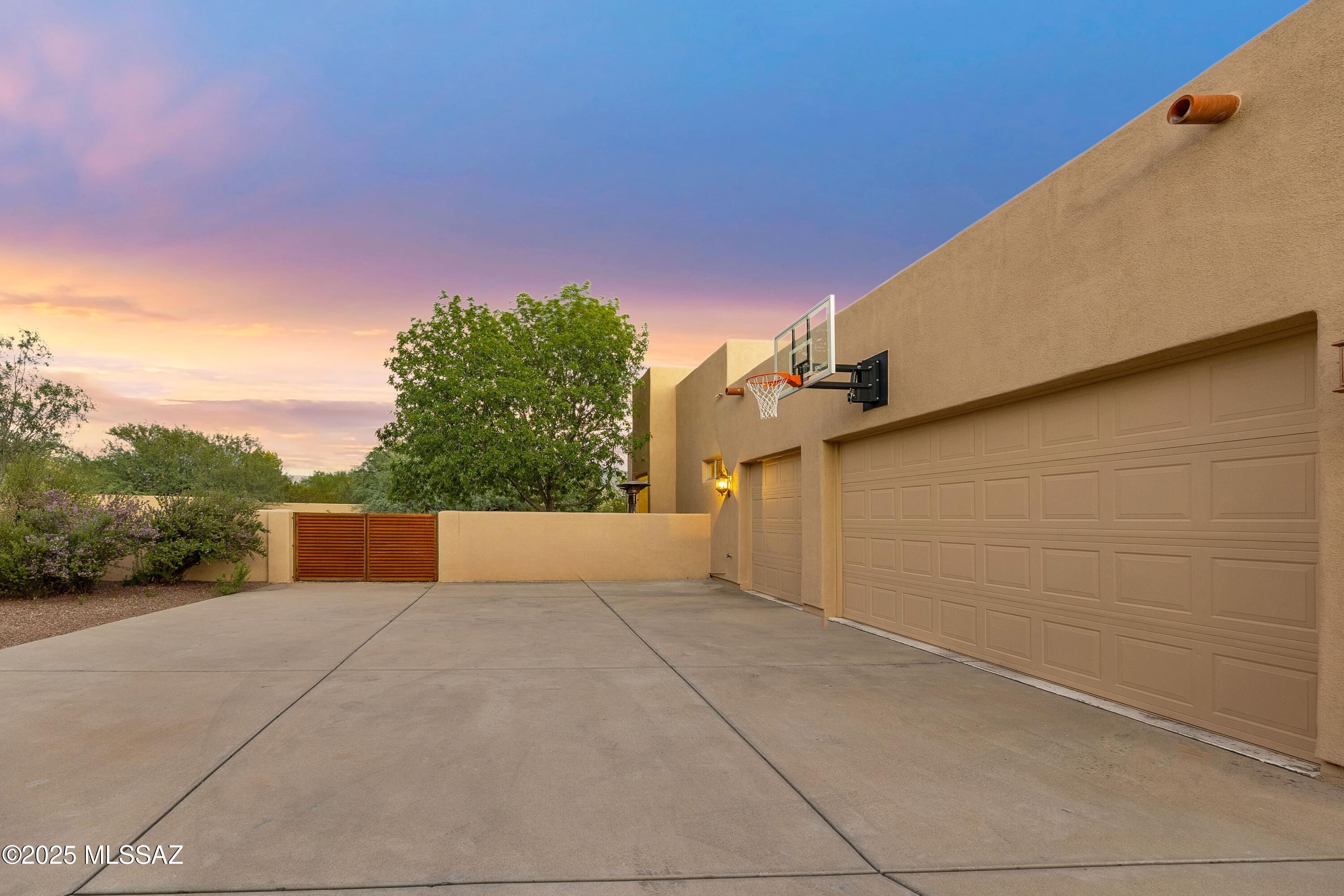 12362 E Goldpan Place