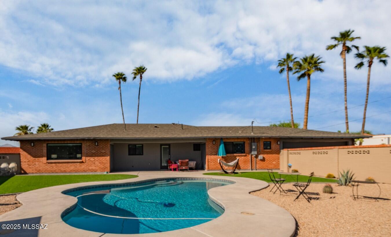 3454 E Calle Del Prado