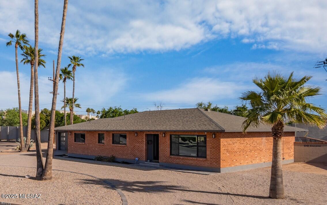 3454 E Calle Del Prado