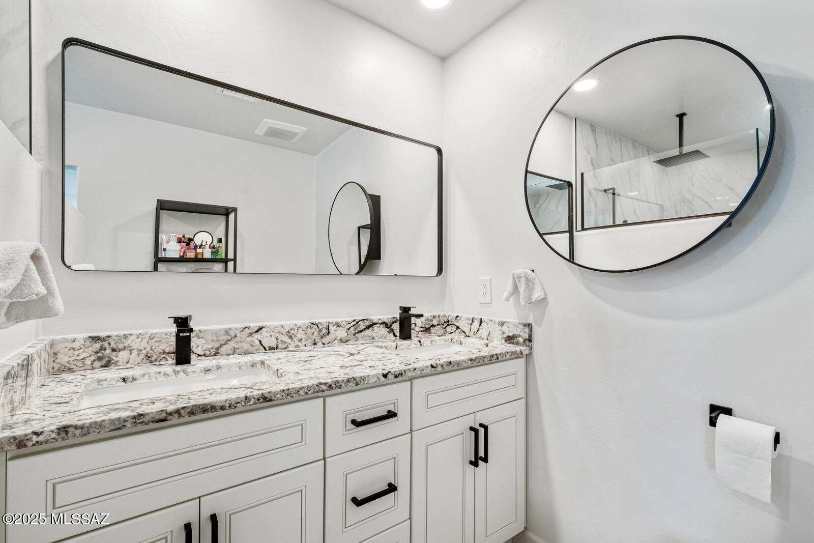 3454 E Calle Del Prado