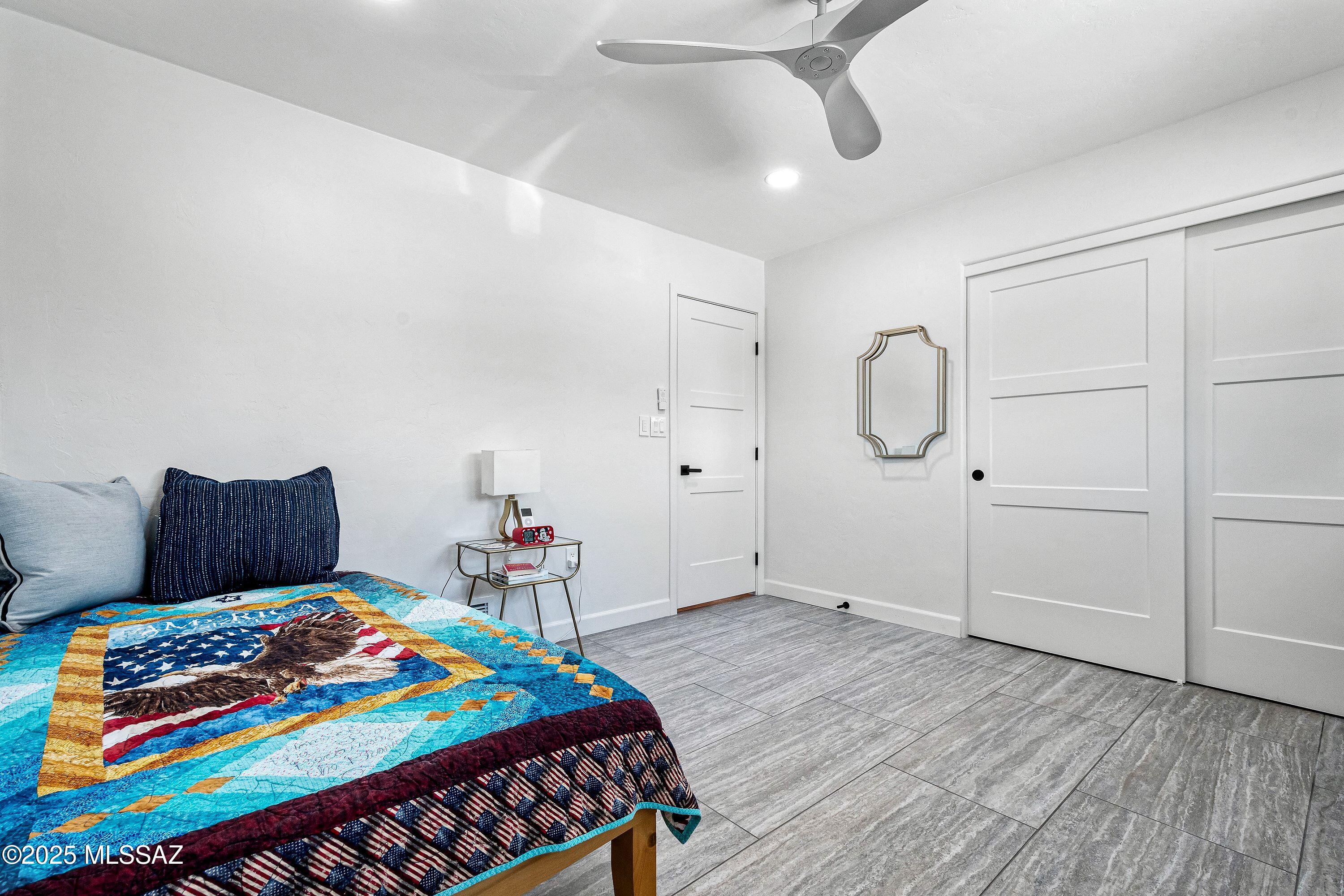 3454 E Calle Del Prado