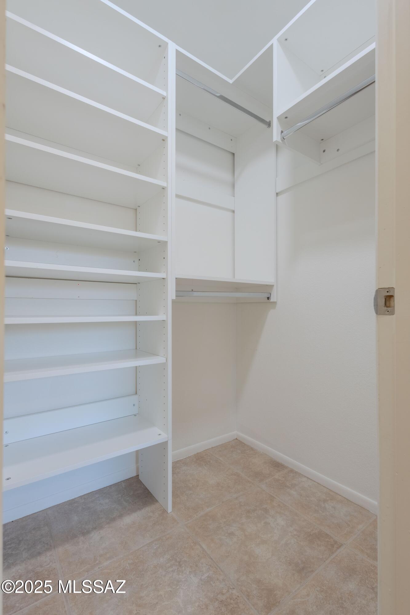 5932 N Placita del Conde