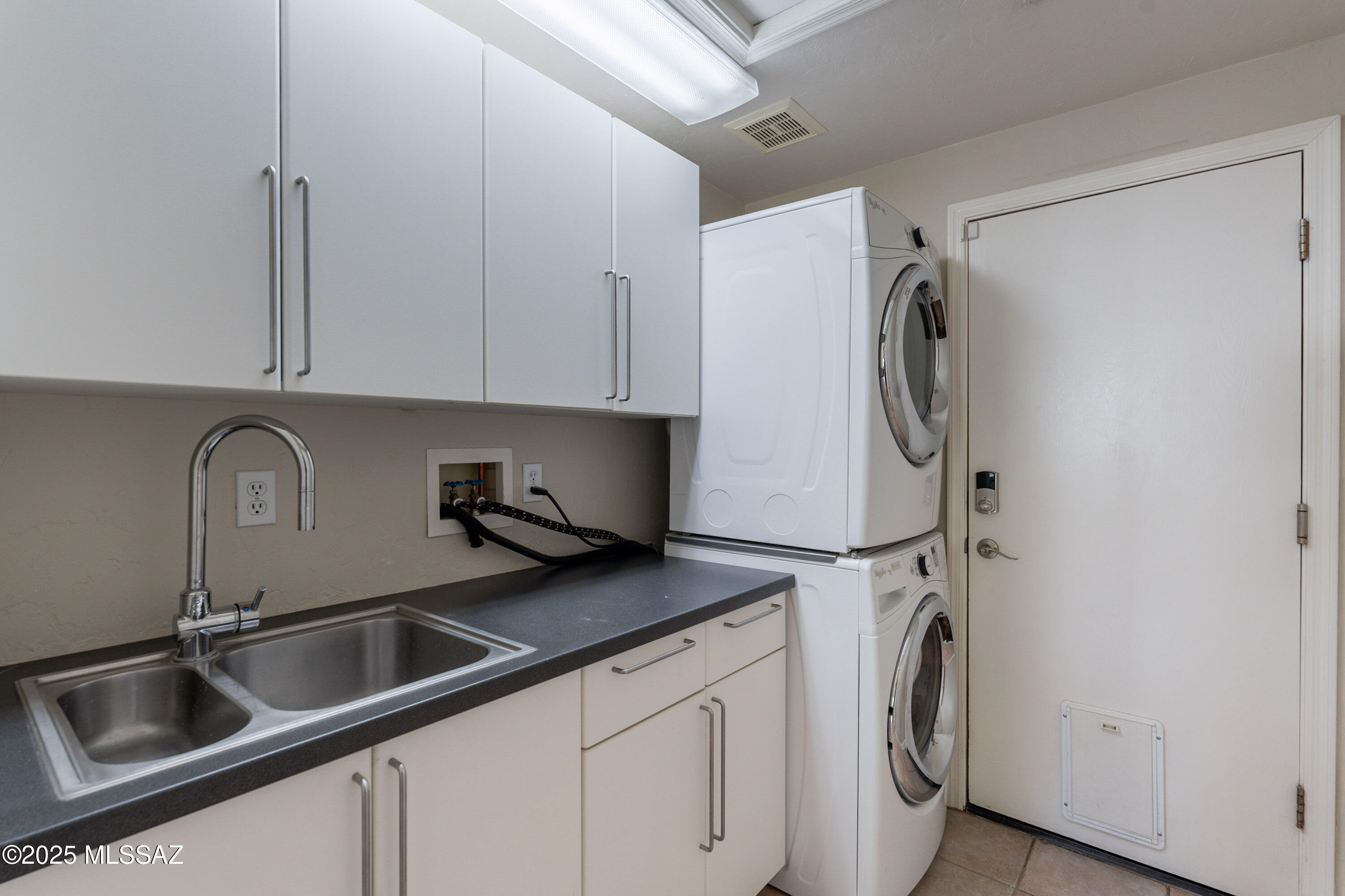 8845 N Silver Moon Way