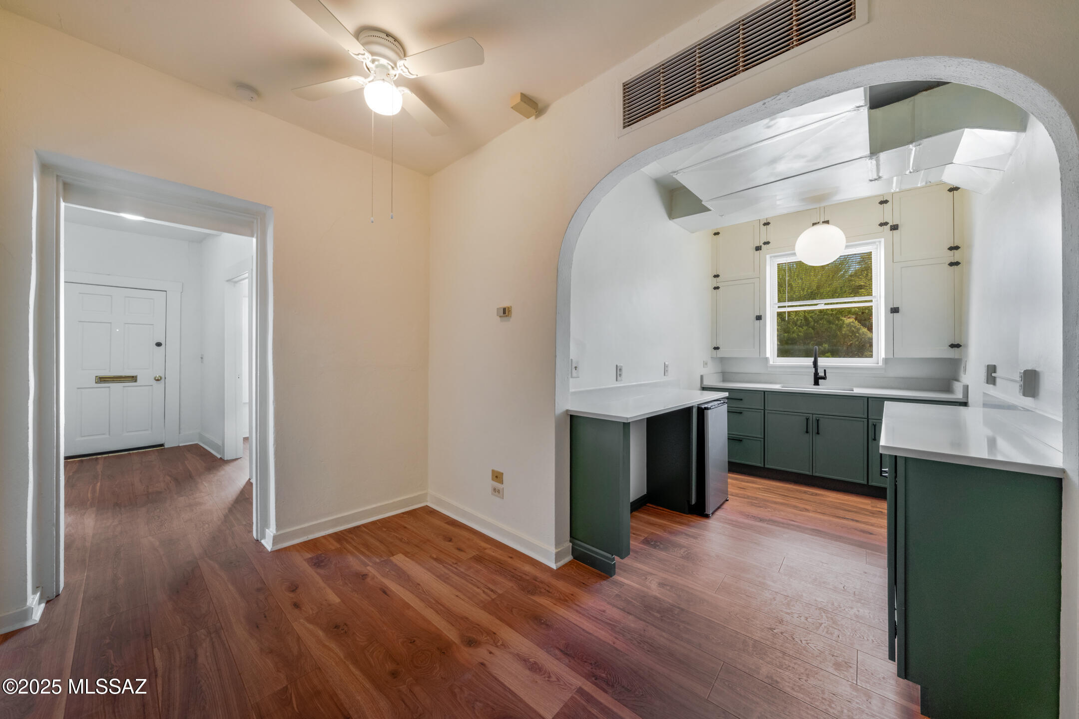 150 W Simpson Street