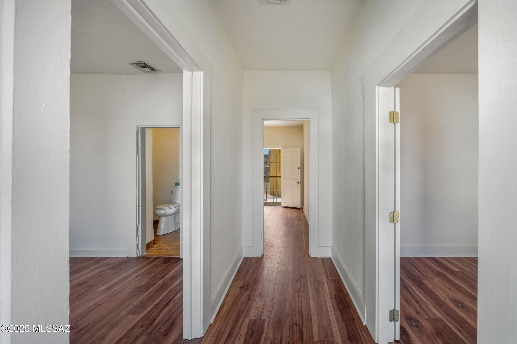 150 W Simpson Street