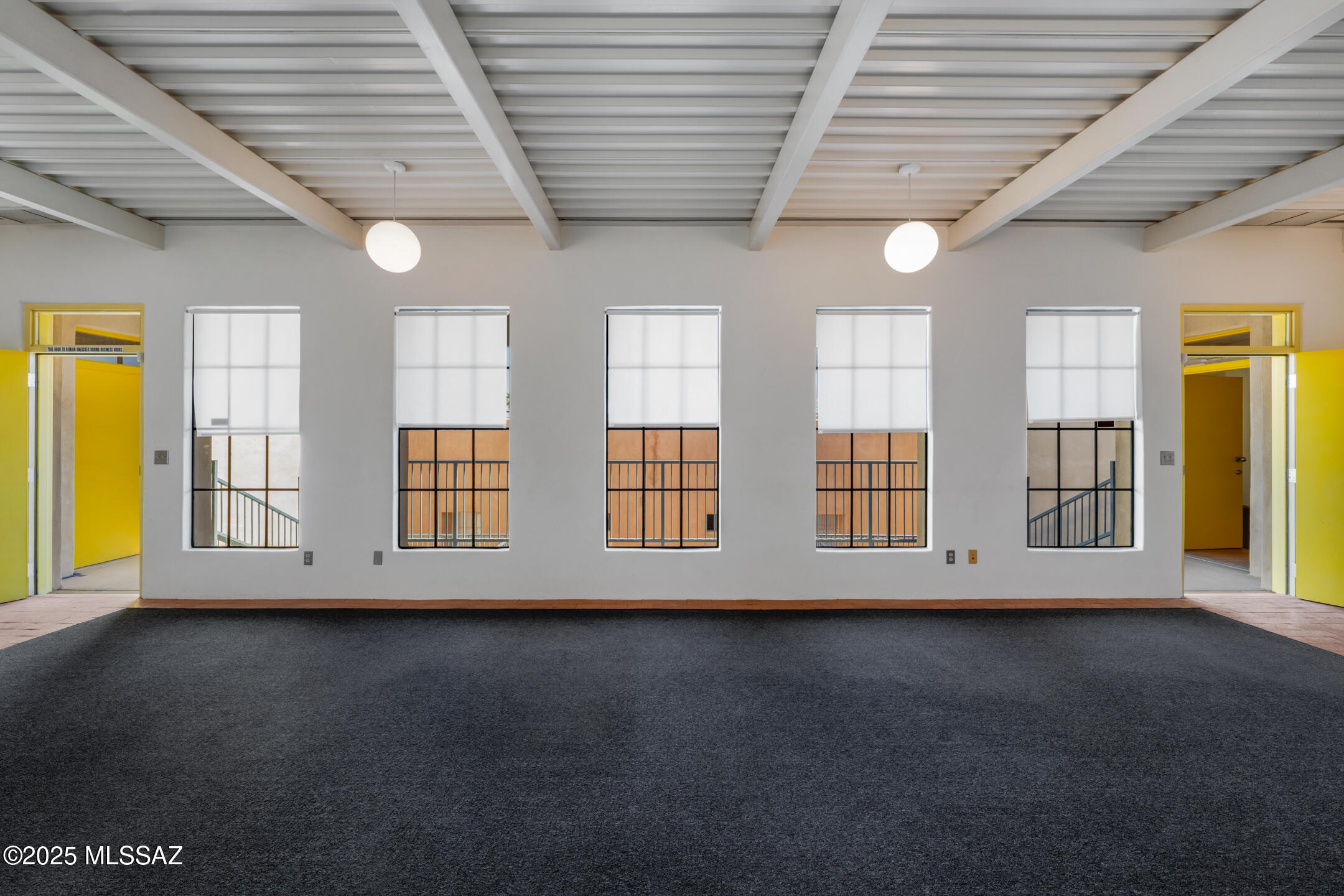 326 S Convent Avenue