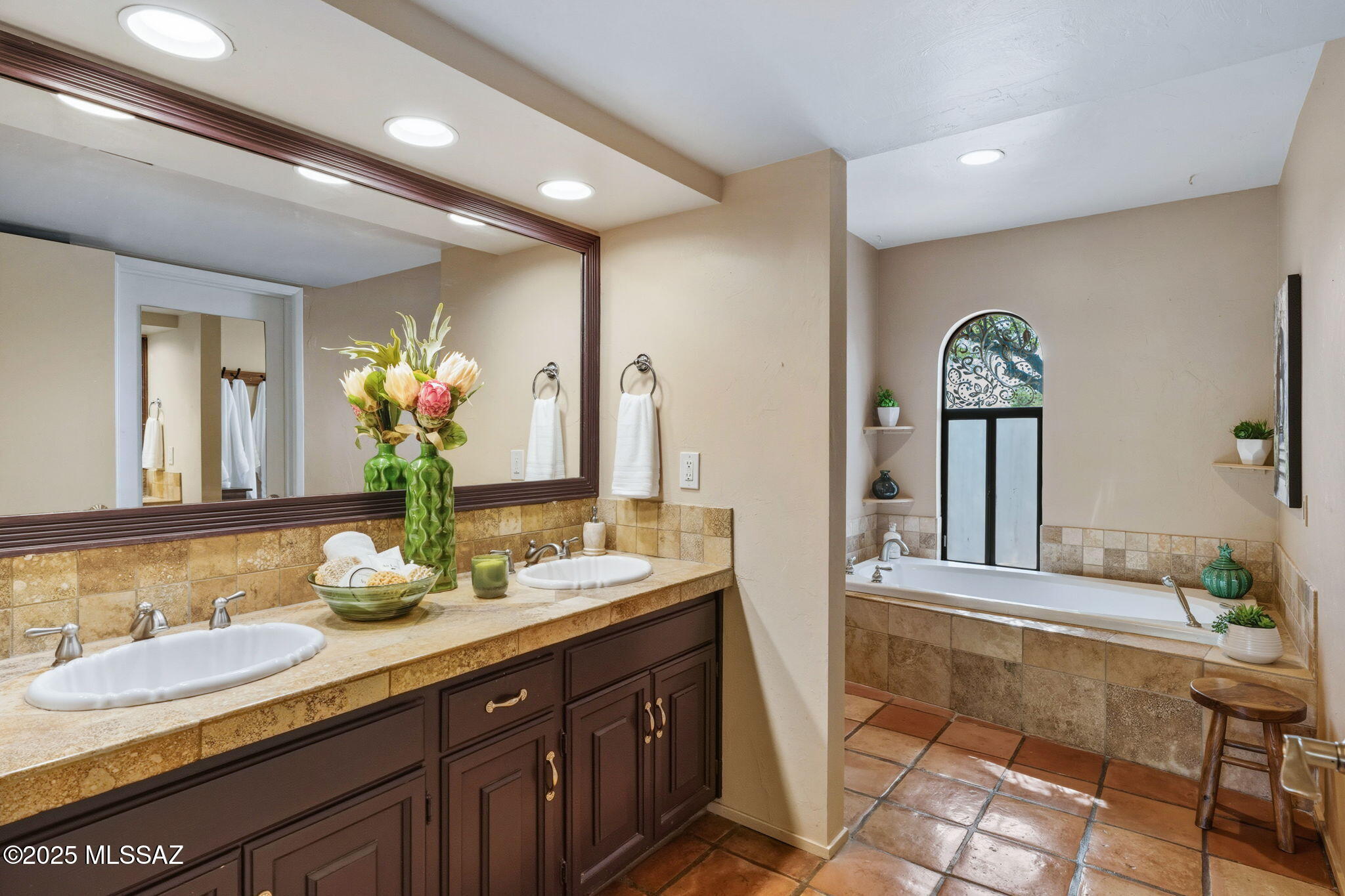 5540 N Entrada Quince