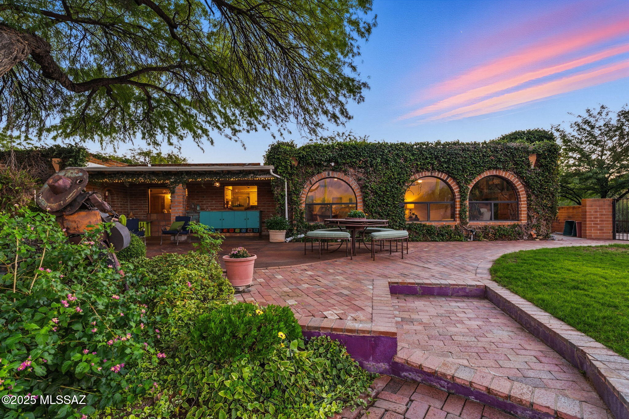 5540 N Entrada Quince