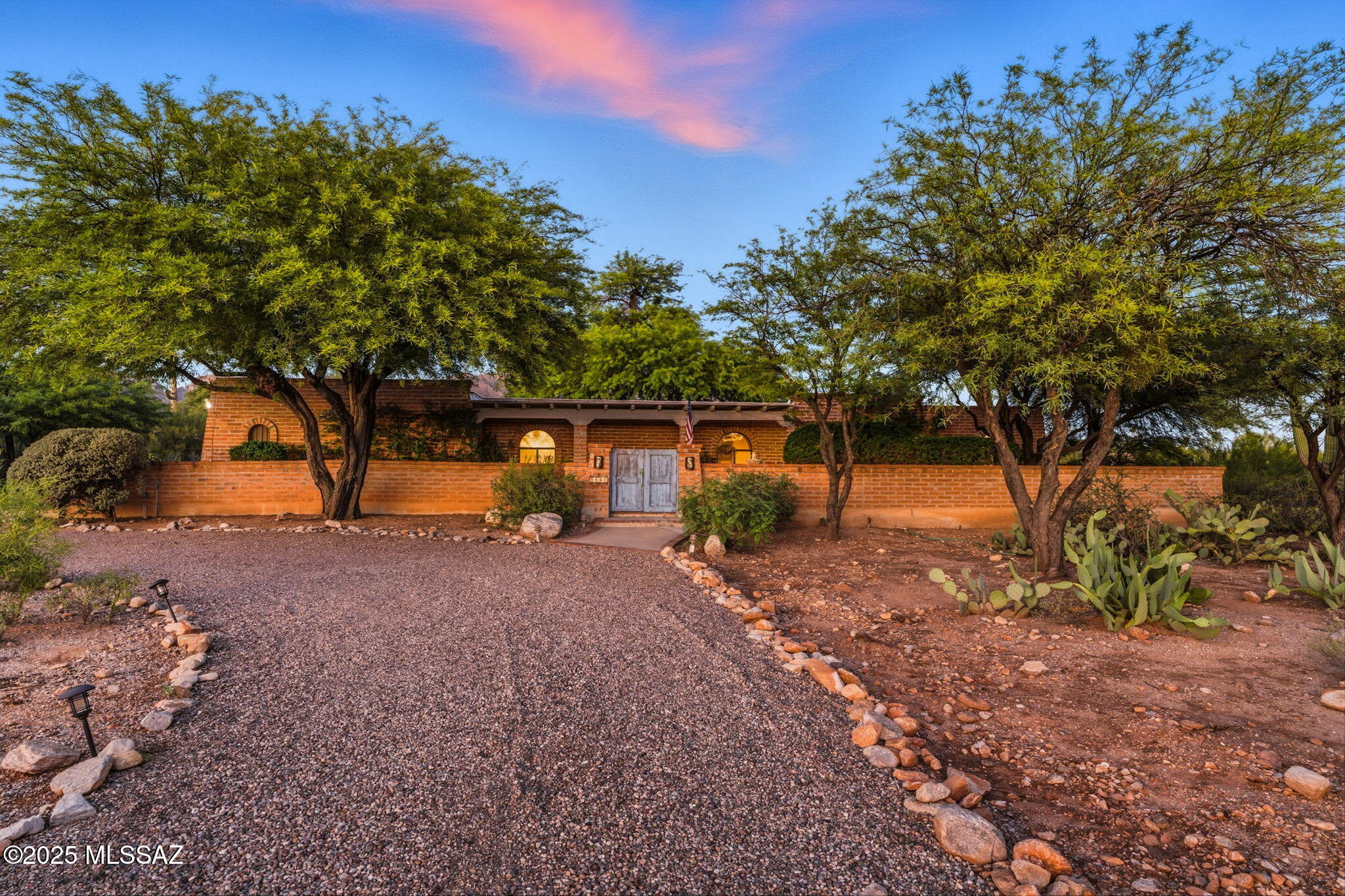 5540 N Entrada Quince