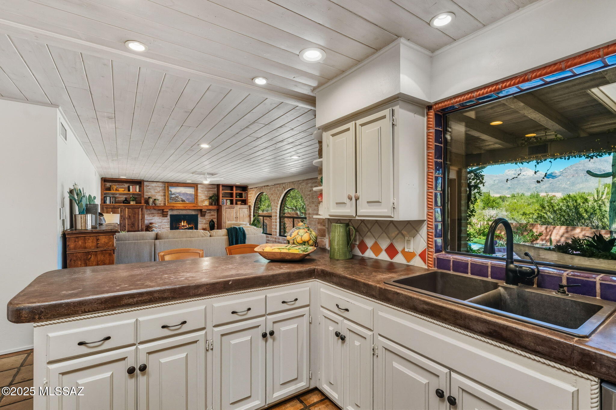 5540 N Entrada Quince