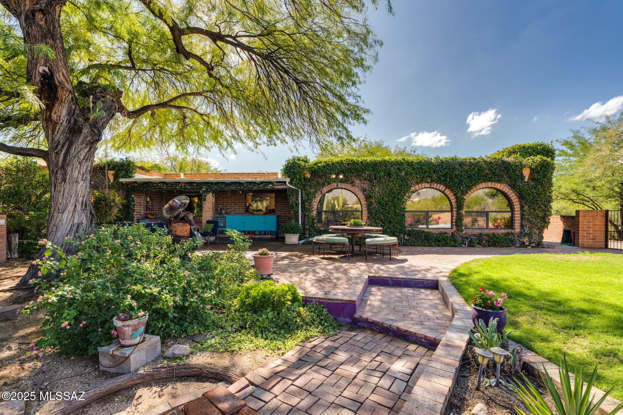 5540 N Entrada Quince