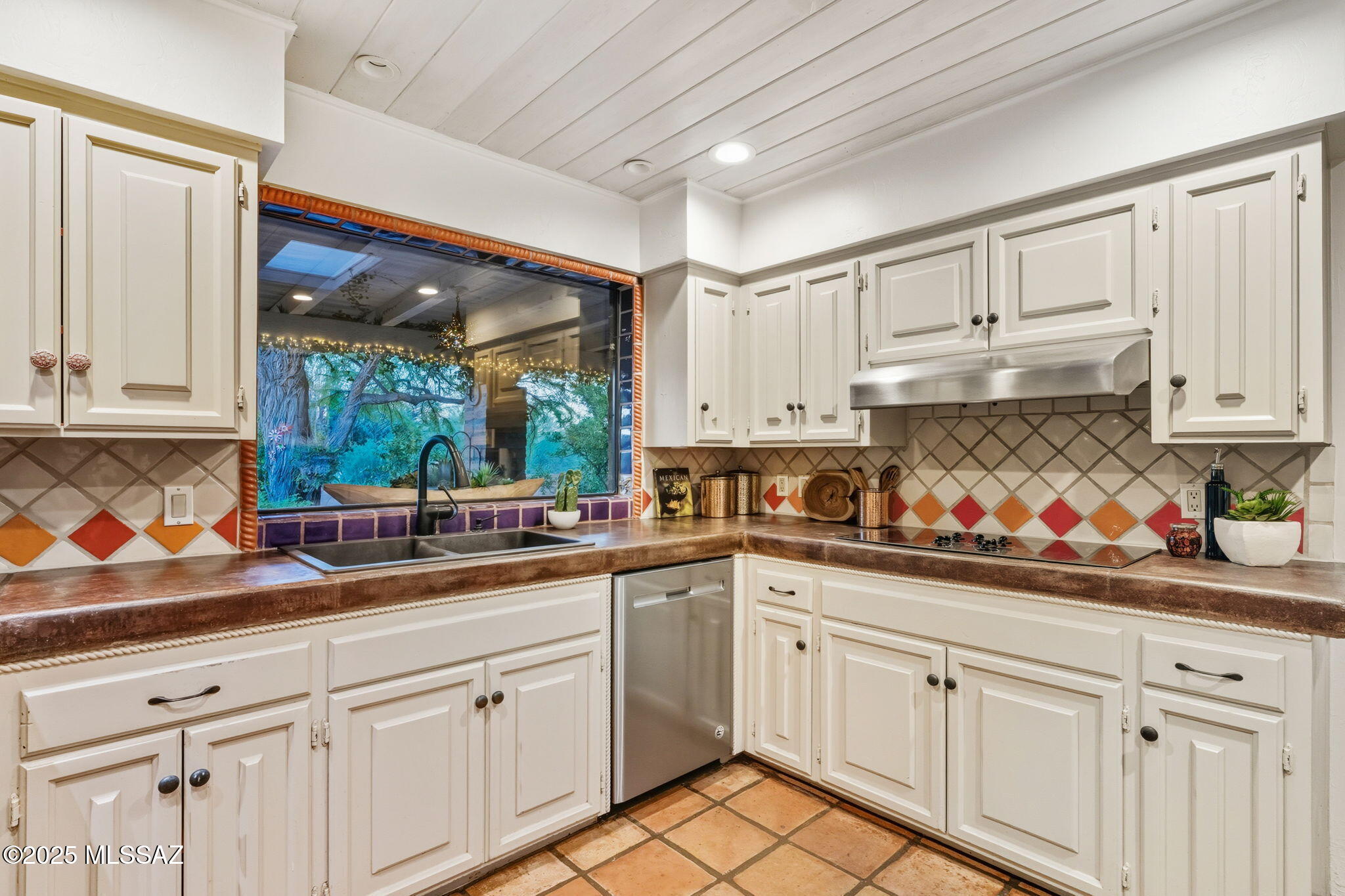 5540 N Entrada Quince