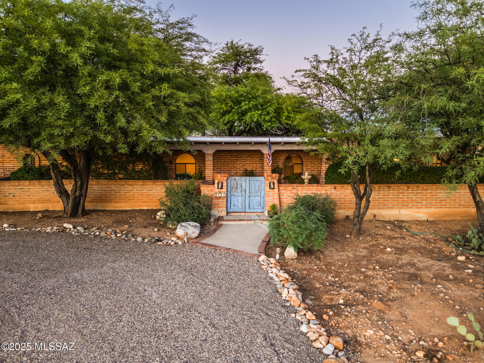 5540 N Entrada Quince