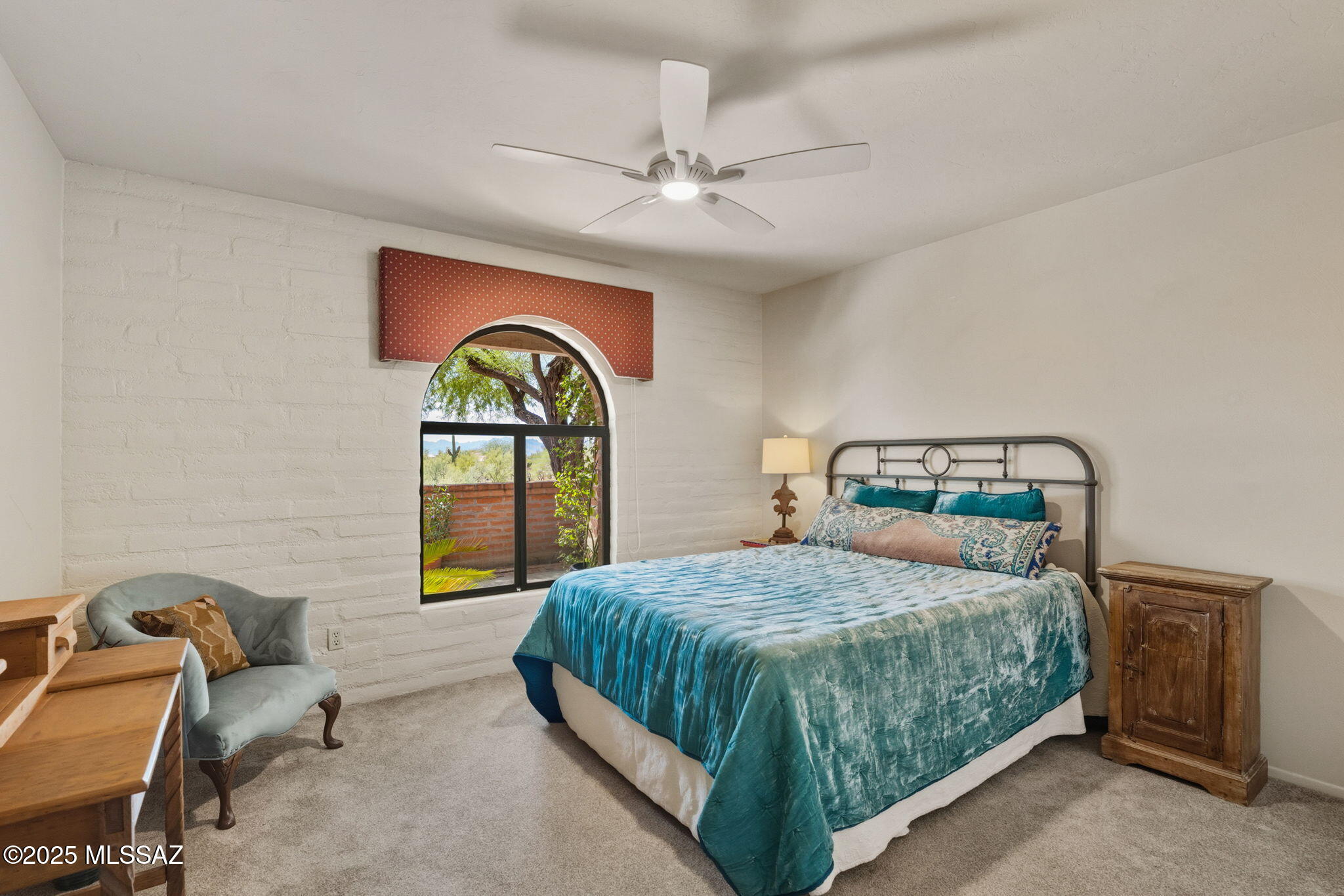 5540 N Entrada Quince