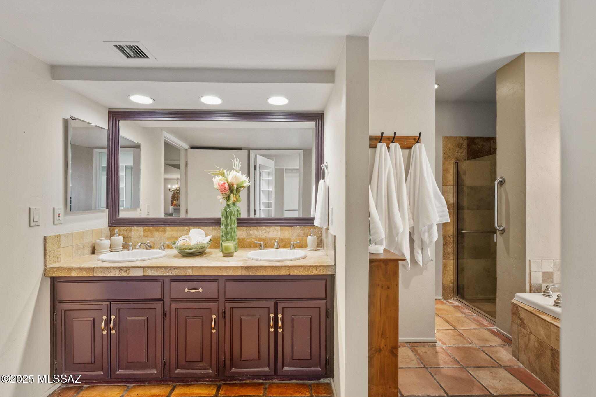 5540 N Entrada Quince