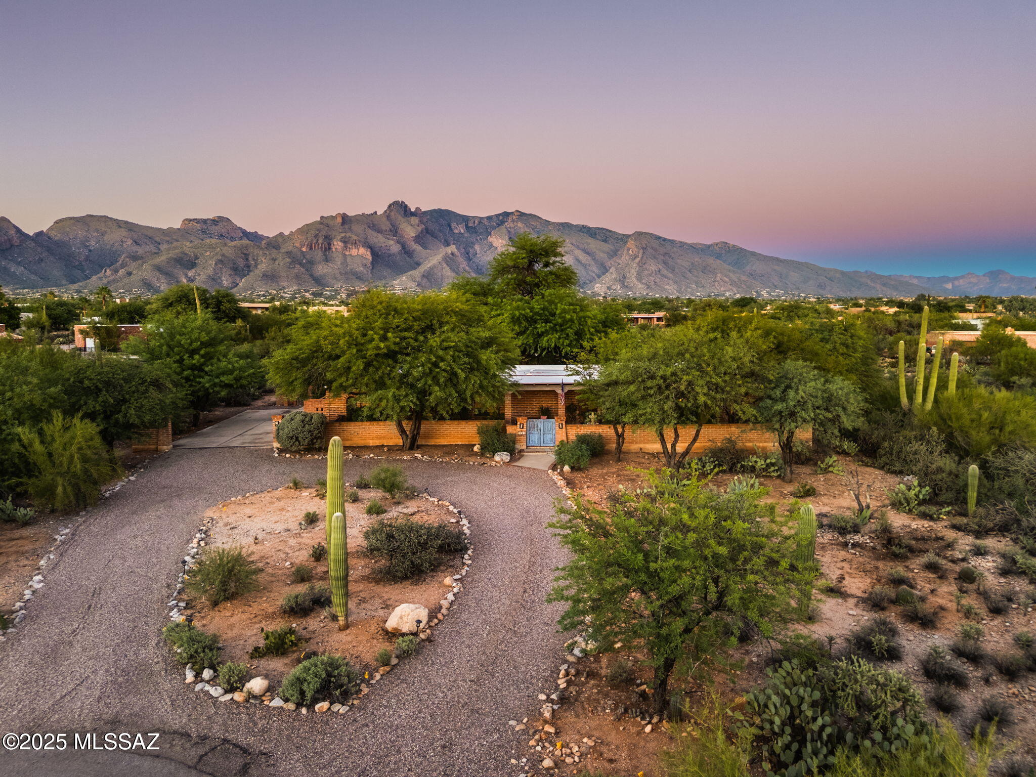 5540 N Entrada Quince