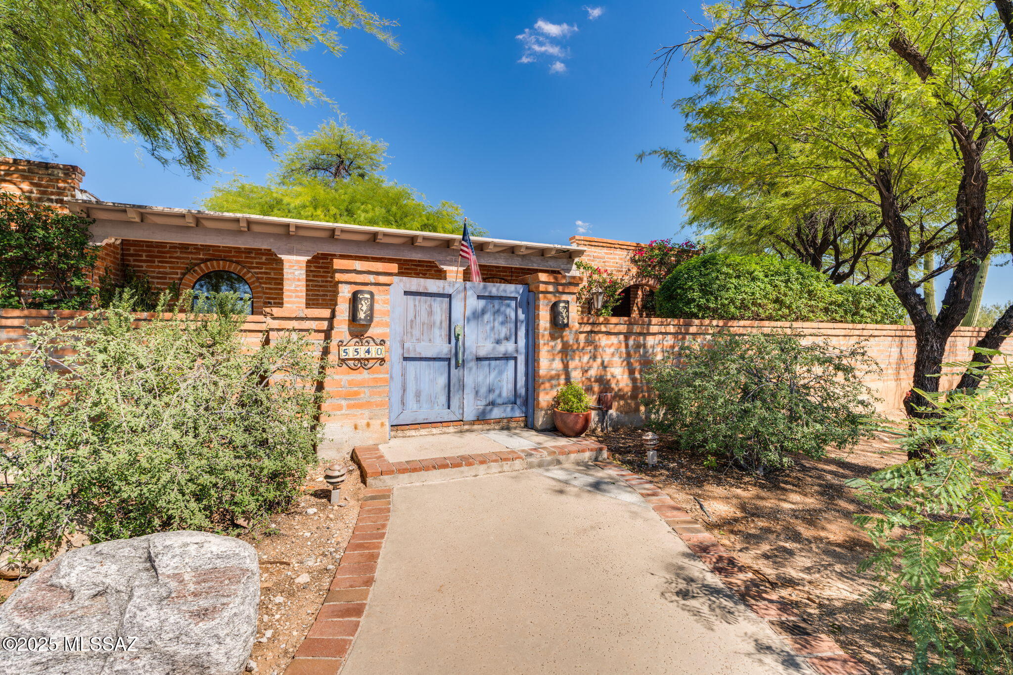 5540 N Entrada Quince