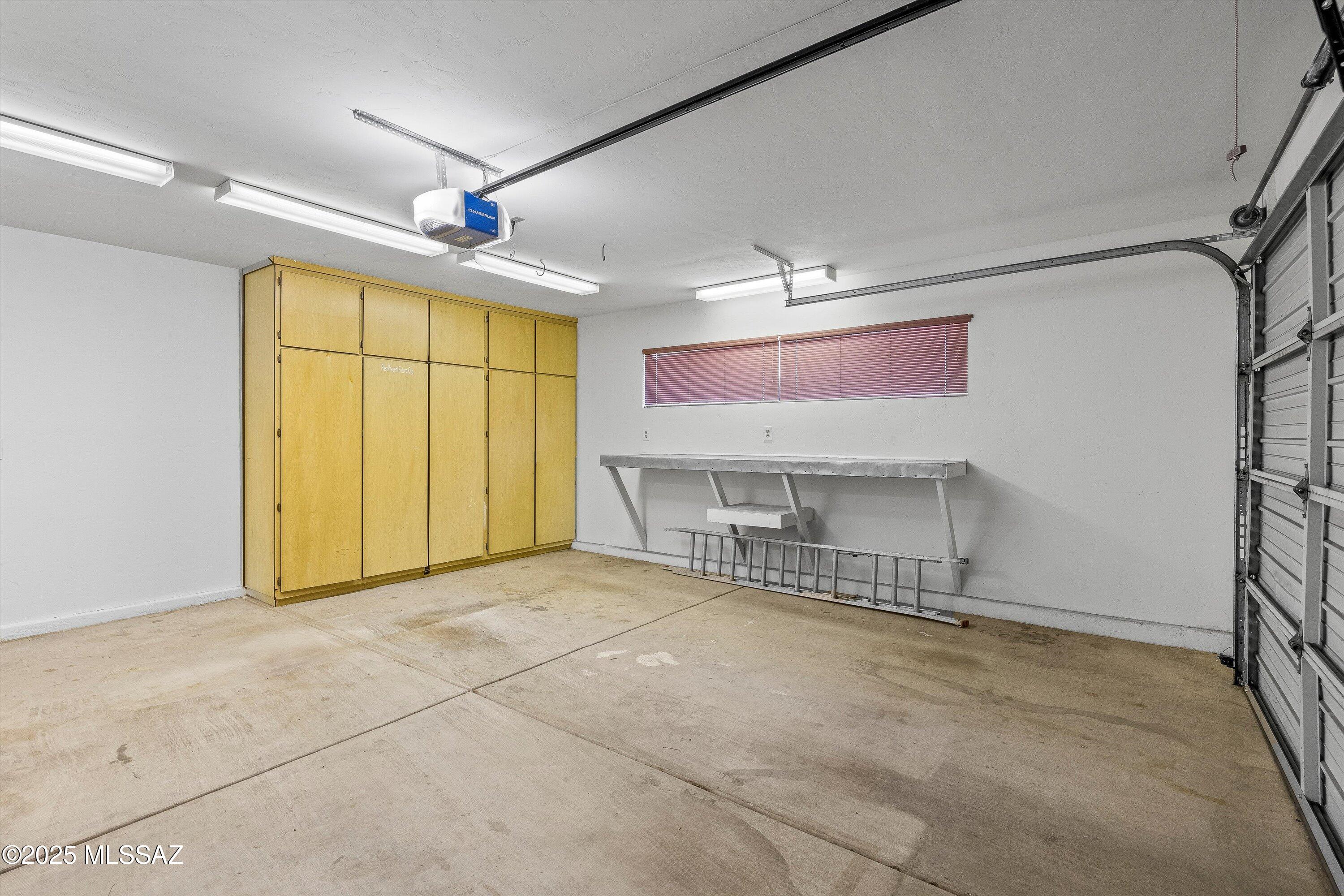 5581 N Crystal Mist Place