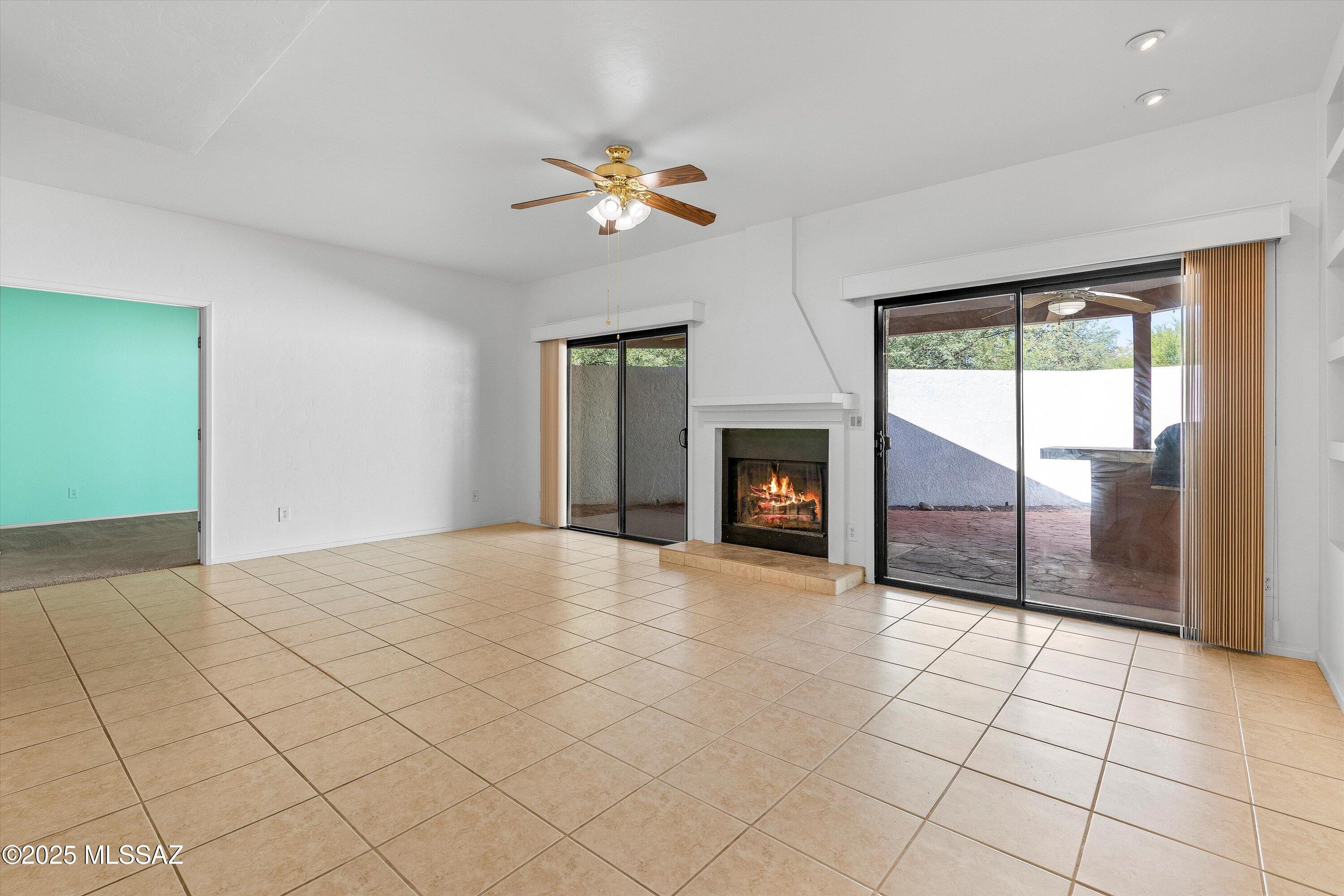 5581 N Crystal Mist Place