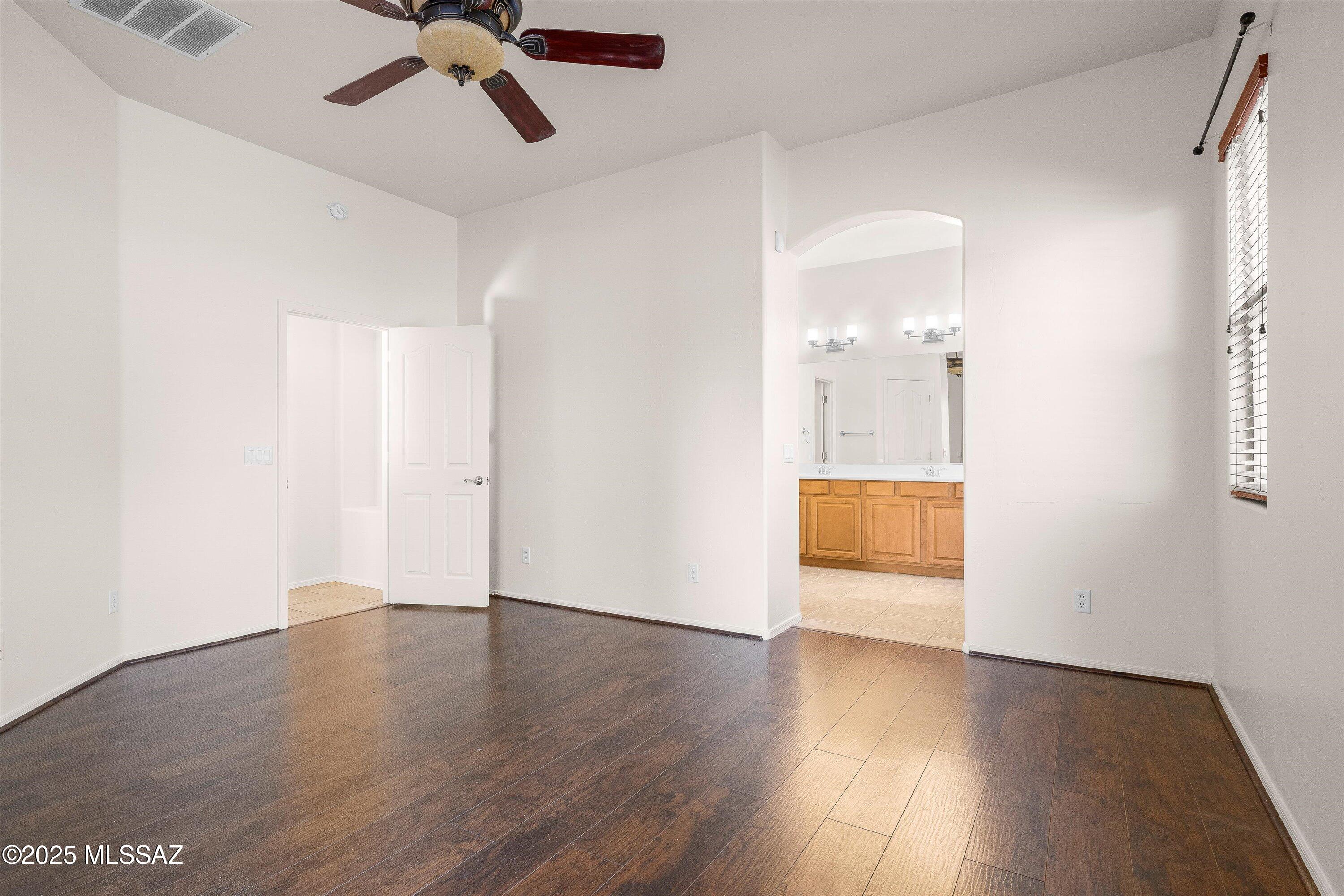 10065 E Emberwood Drive