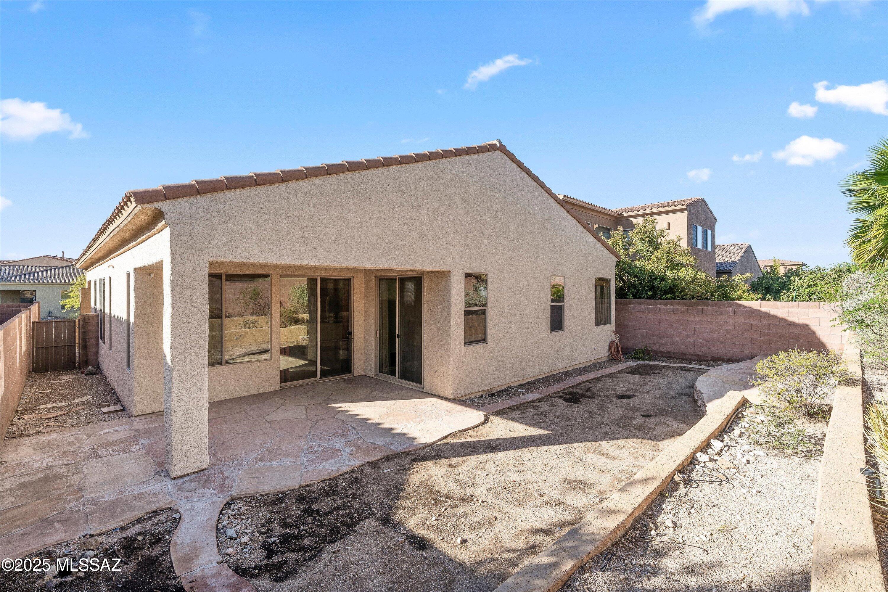 10065 E Emberwood Drive