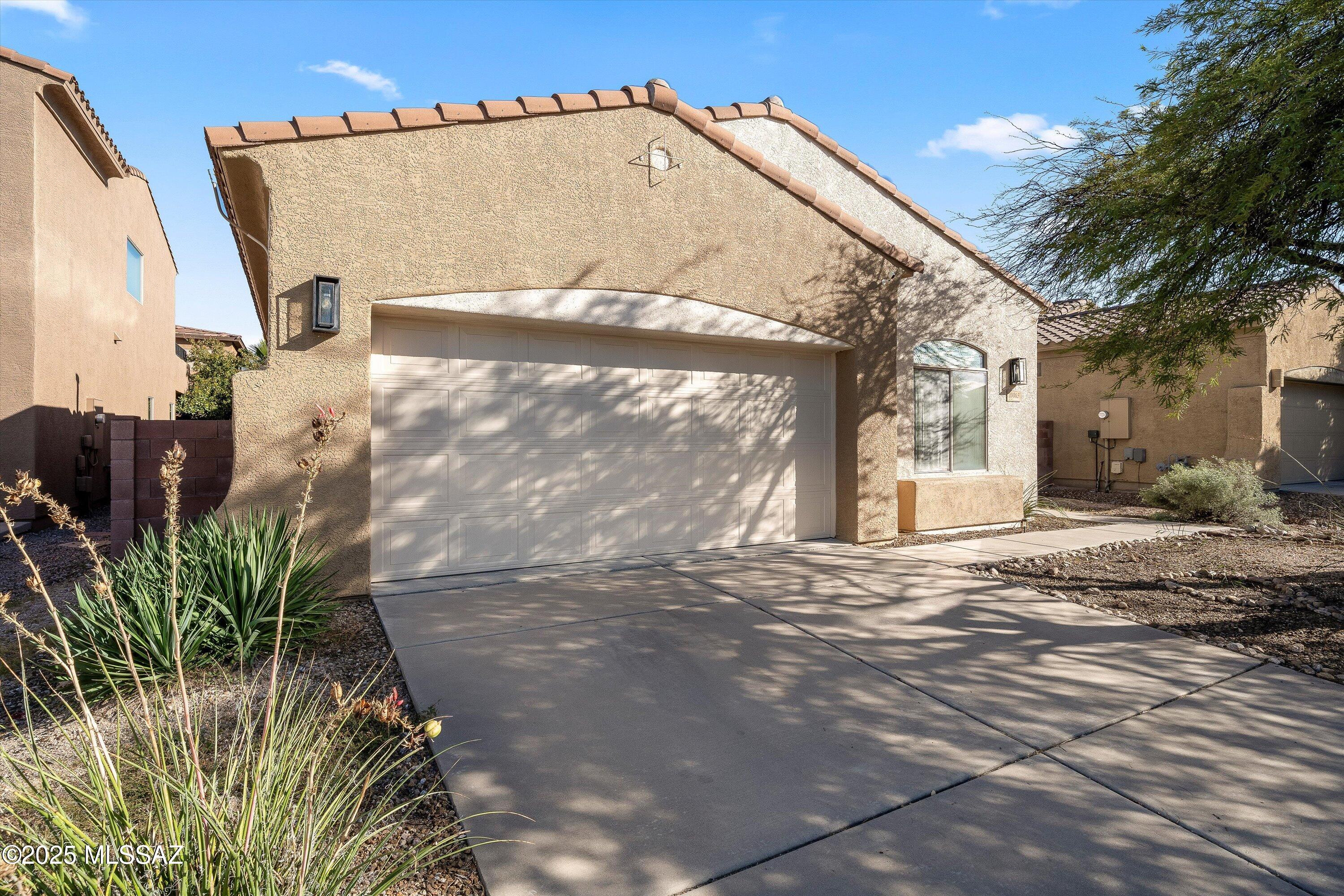 10065 E Emberwood Drive