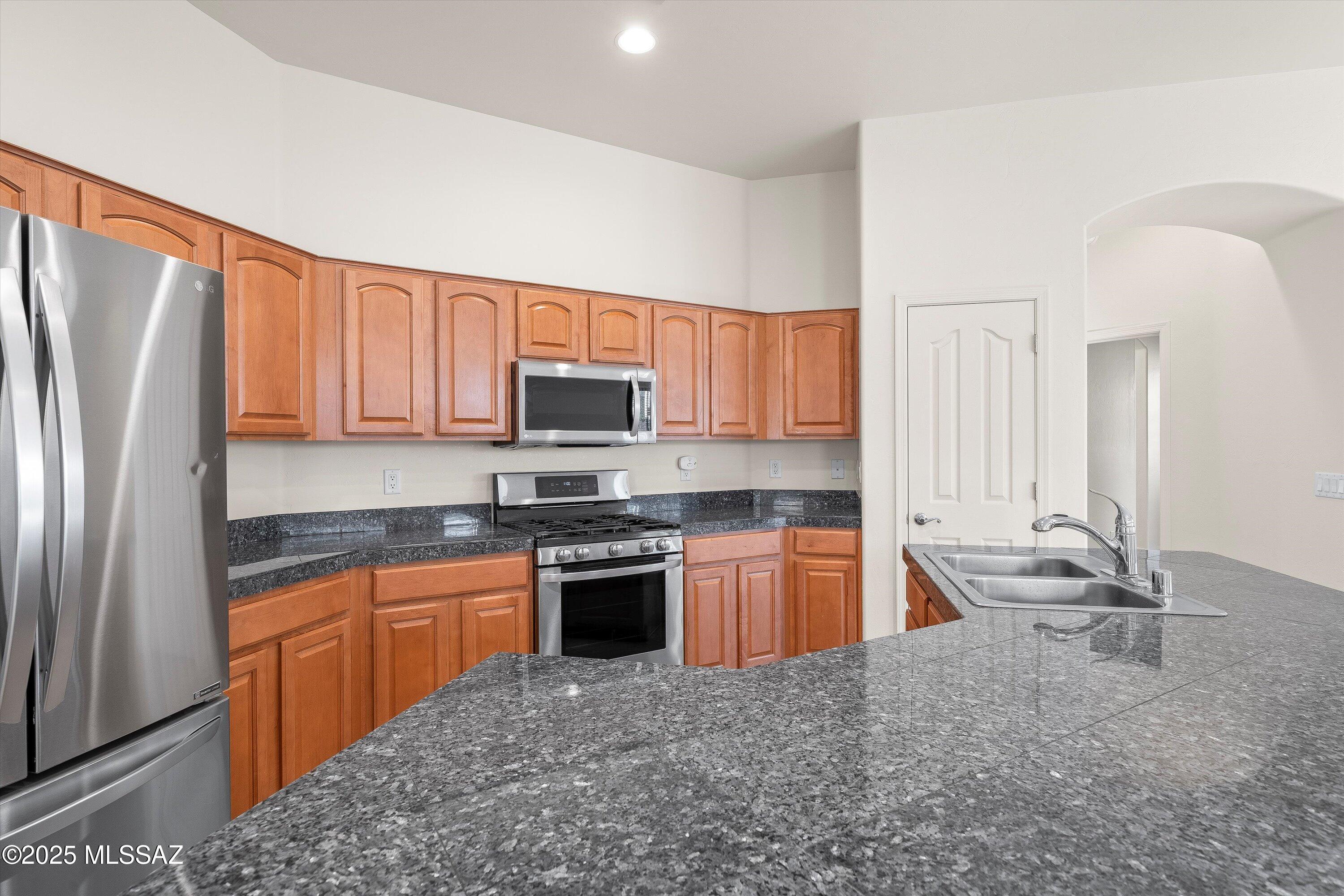 10065 E Emberwood Drive