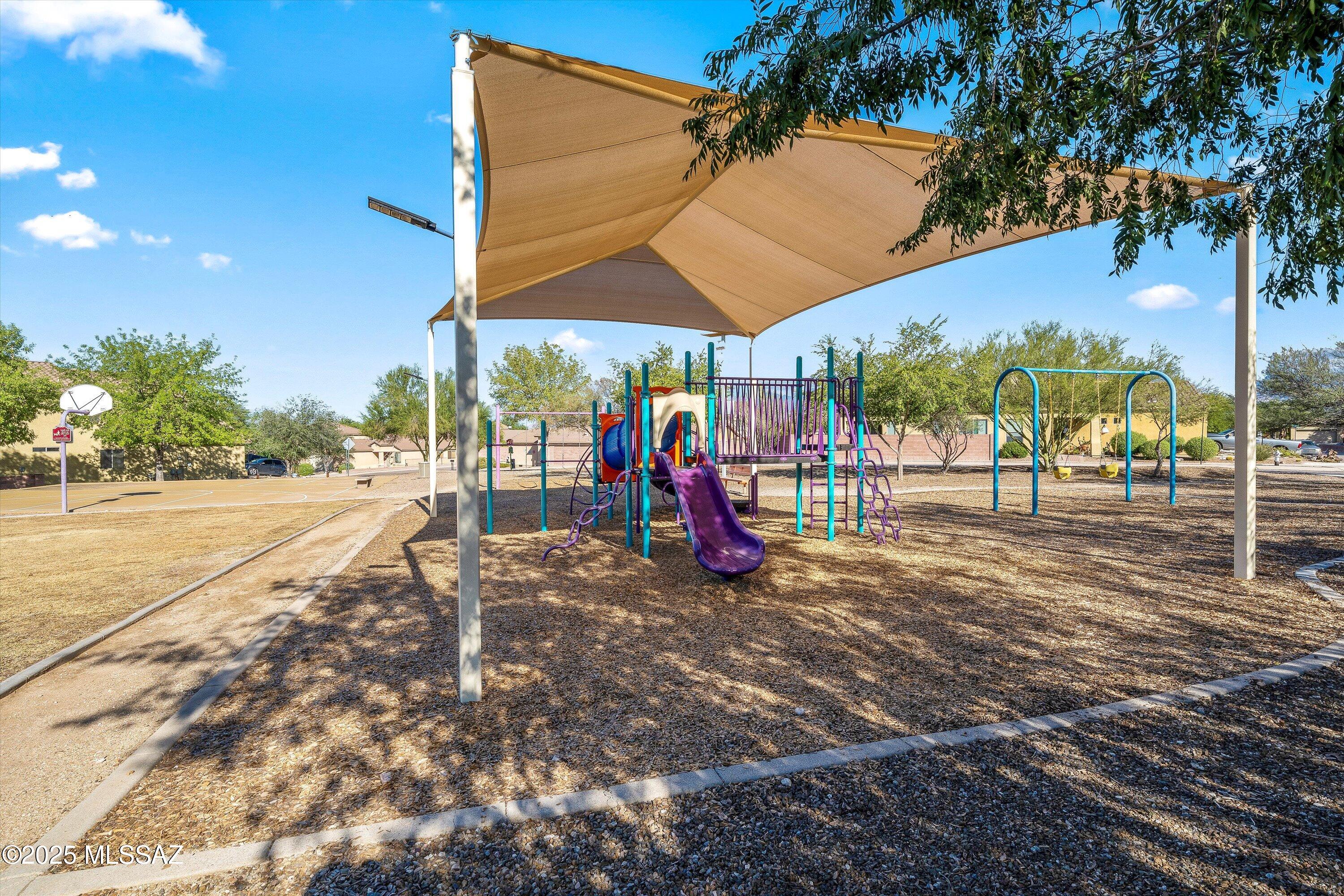 10065 E Emberwood Drive