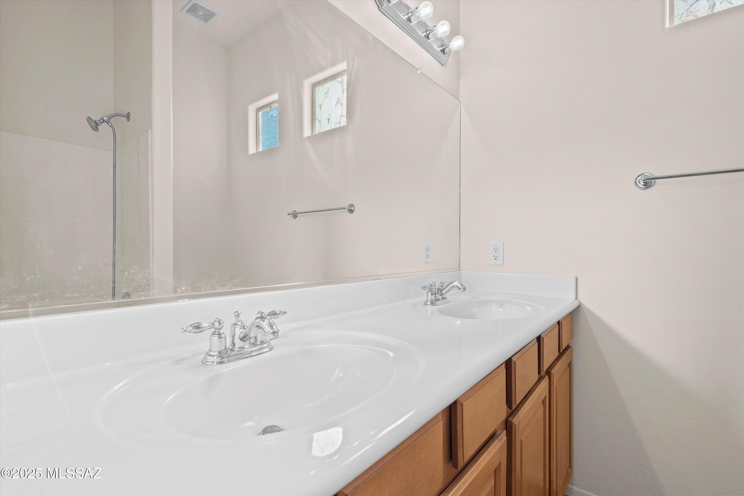 10065 E Emberwood Drive