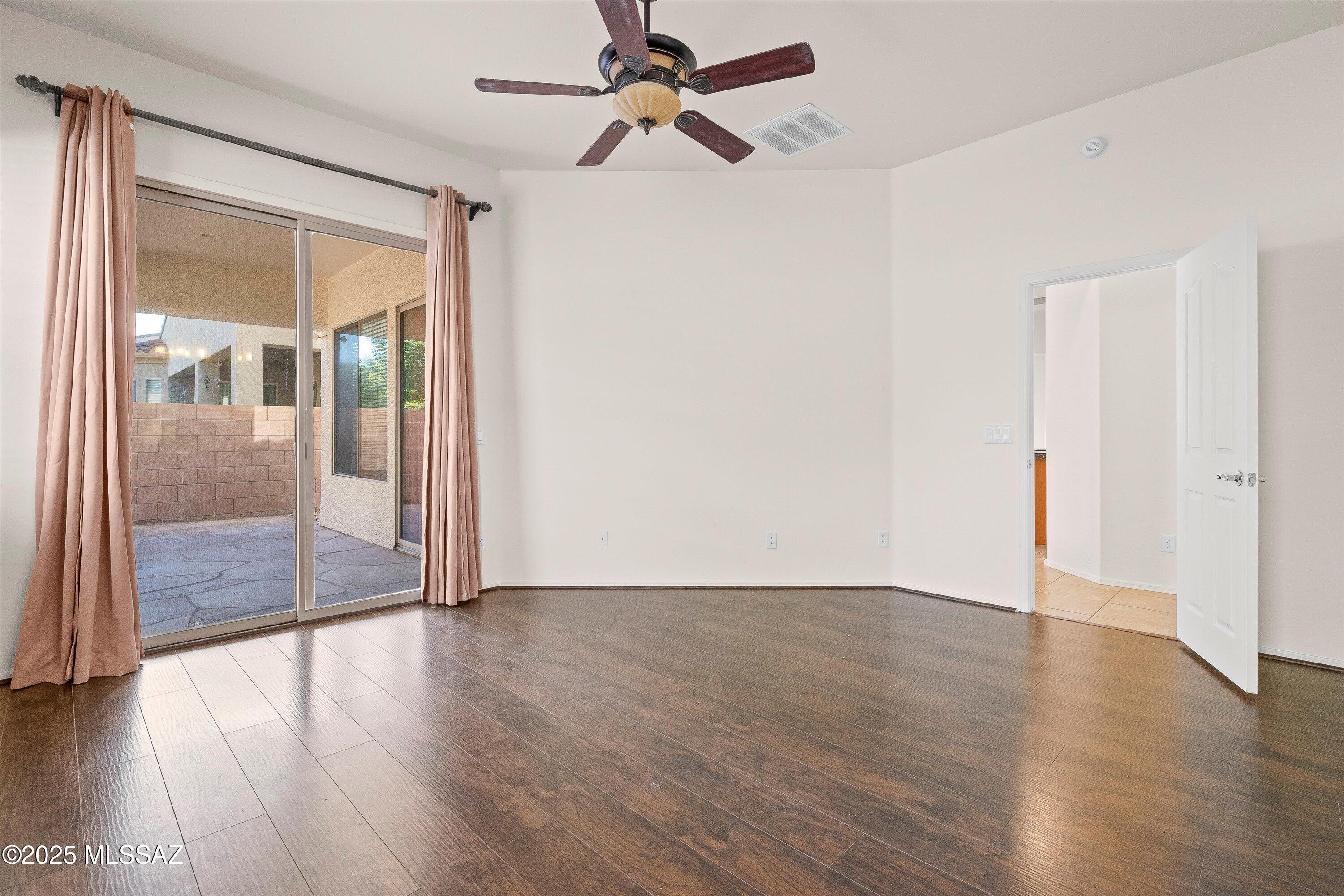 10065 E Emberwood Drive